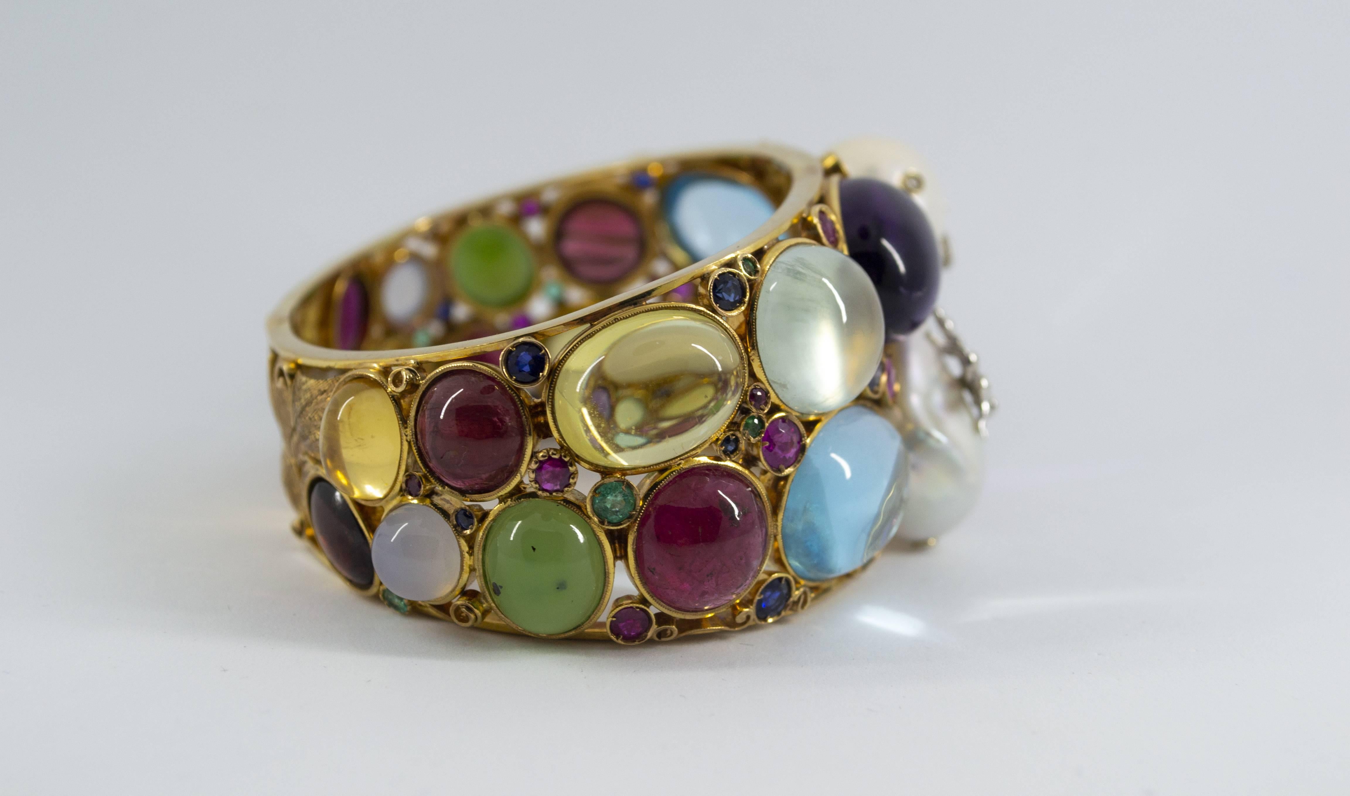 Art Nouveau Emerald Ruby Sapphire Diamond Tourmaline Pearl Yellow Gold Bracelet In New Condition In Naples, IT