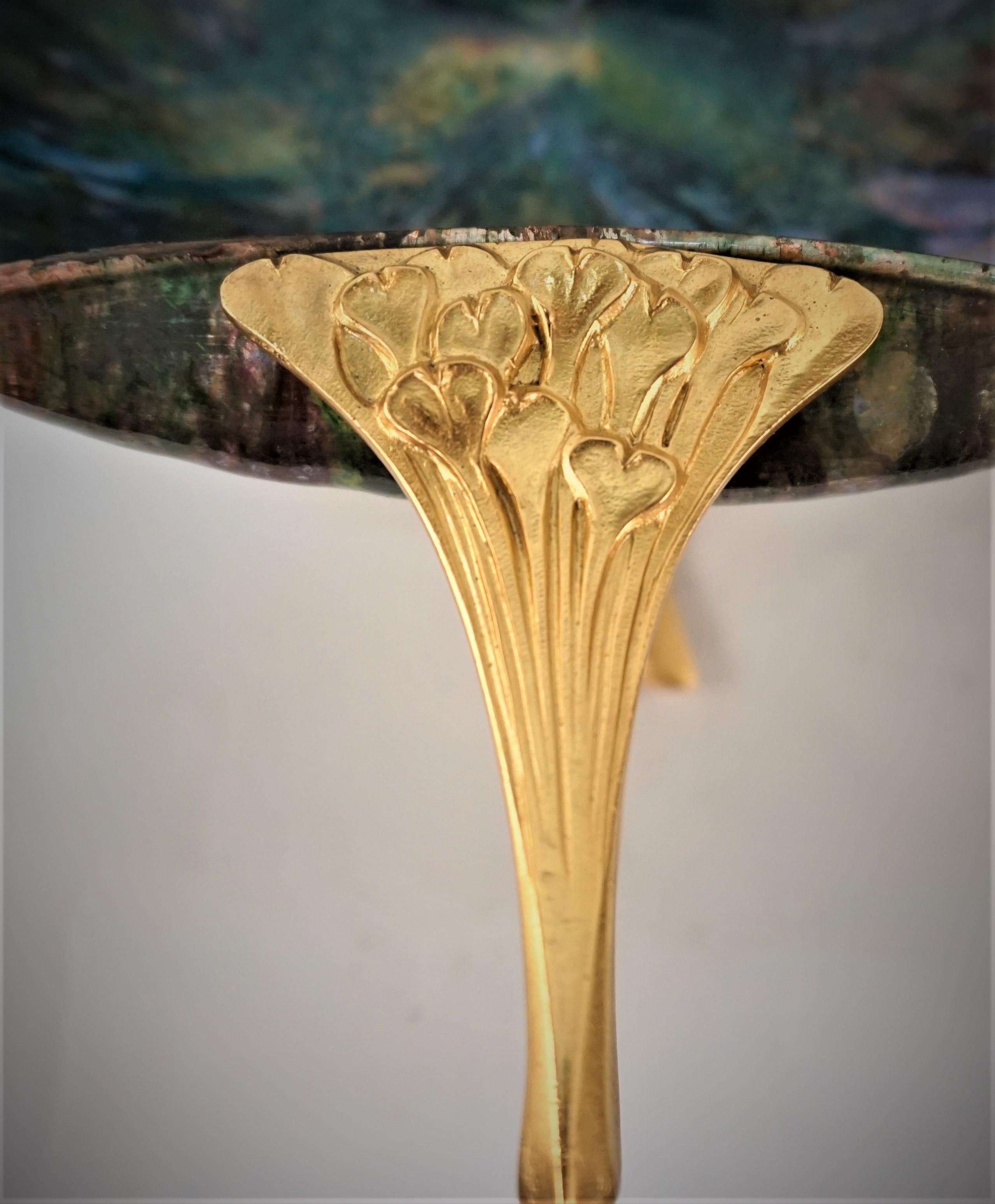 Jugendstil Emaille Kupfer Vergoldet Bronze Center Dish im Zustand „Gut“ im Angebot in Fairfax, VA