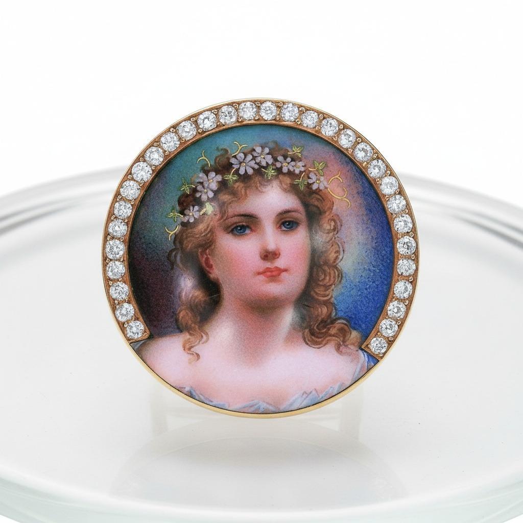 Broche Art Nouveau émaillée en or 18k avec diamants Bon état - En vente à Aventura, FL