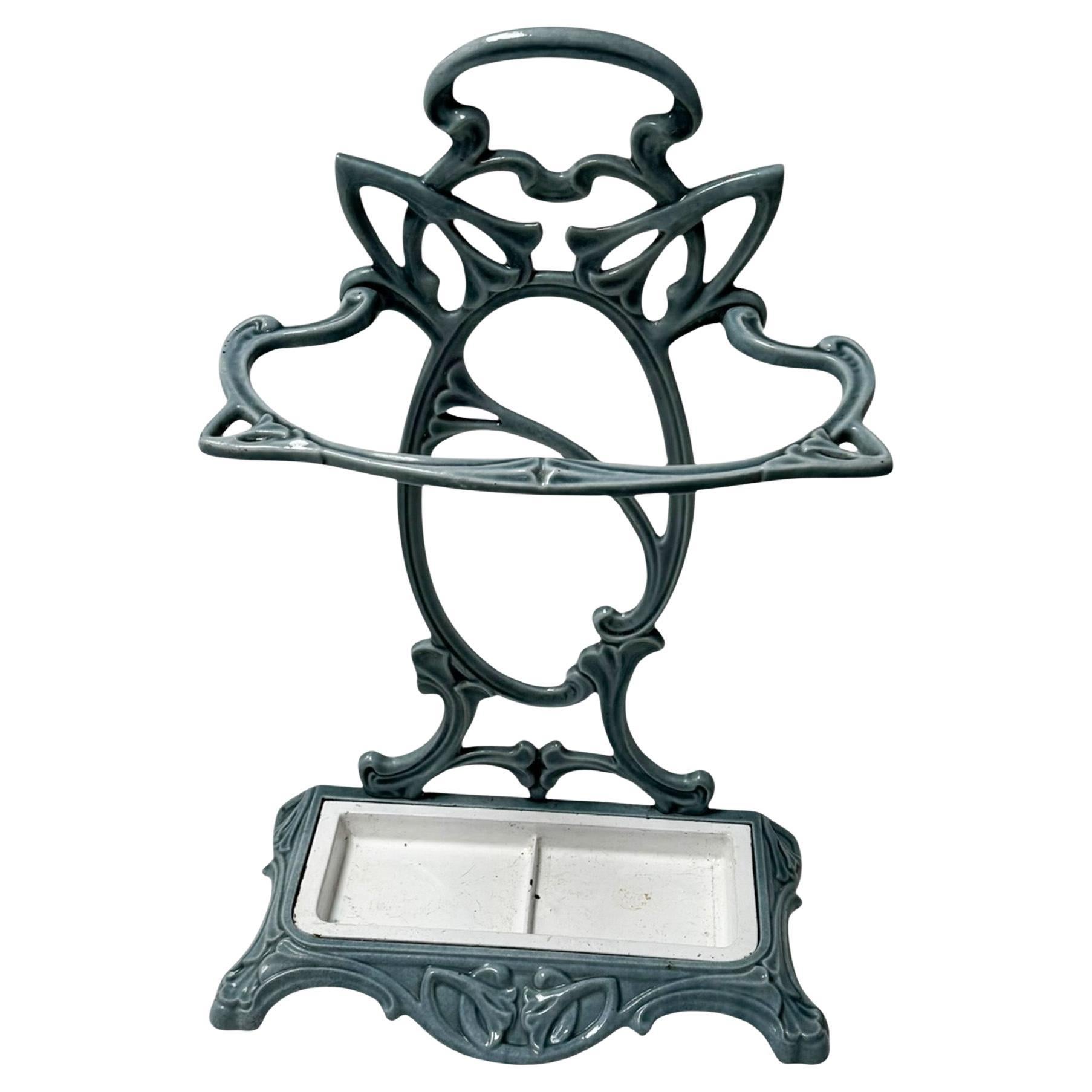 Porte-parapluie en fer émaillé Art Nouveau, années 1900 en vente