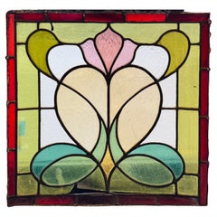 Vitrine d'antiquités anglaise Art Nouveau 29" x 31"