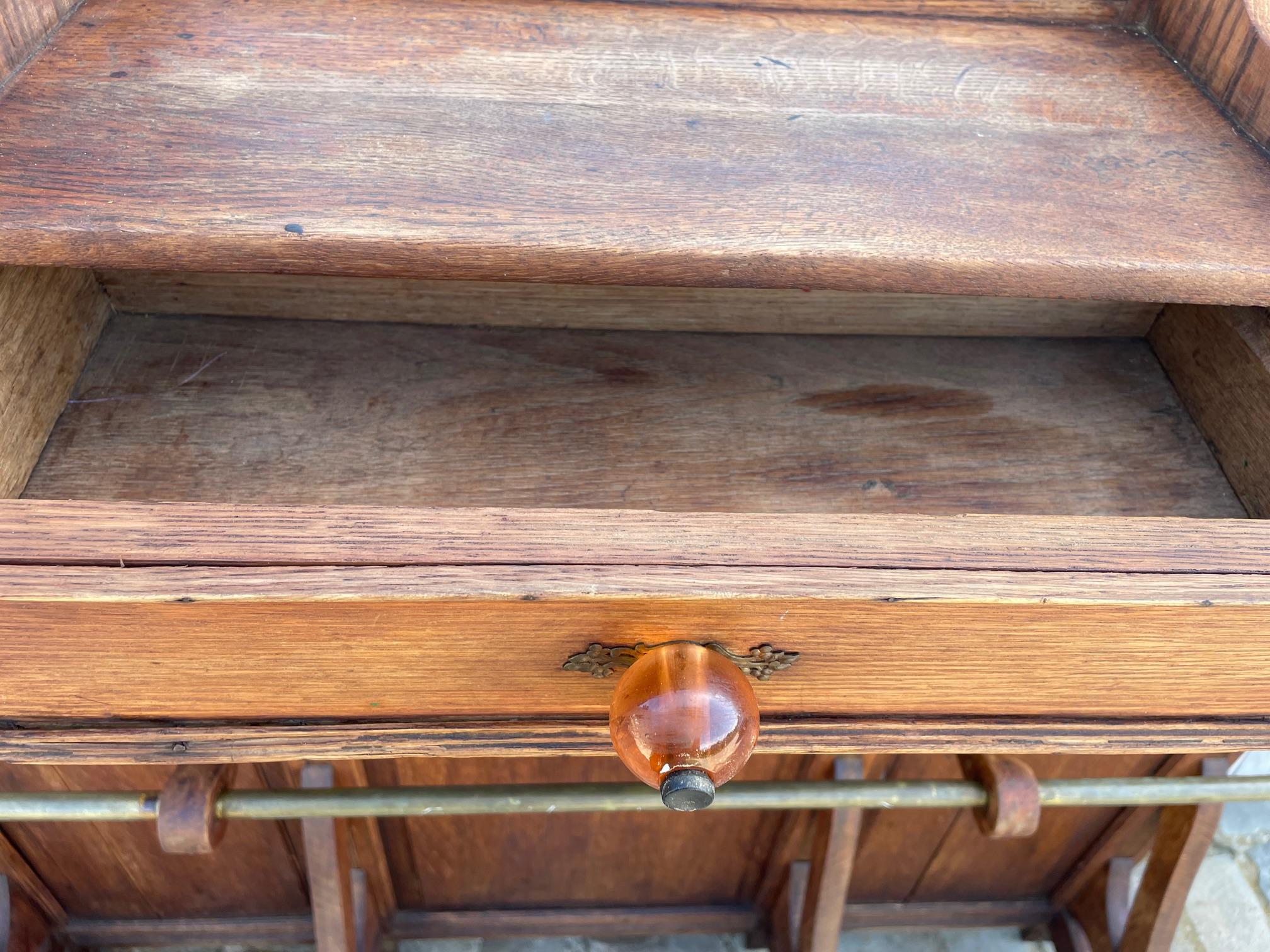 Jugendstil-Eingangsgarderobe im Angebot 4