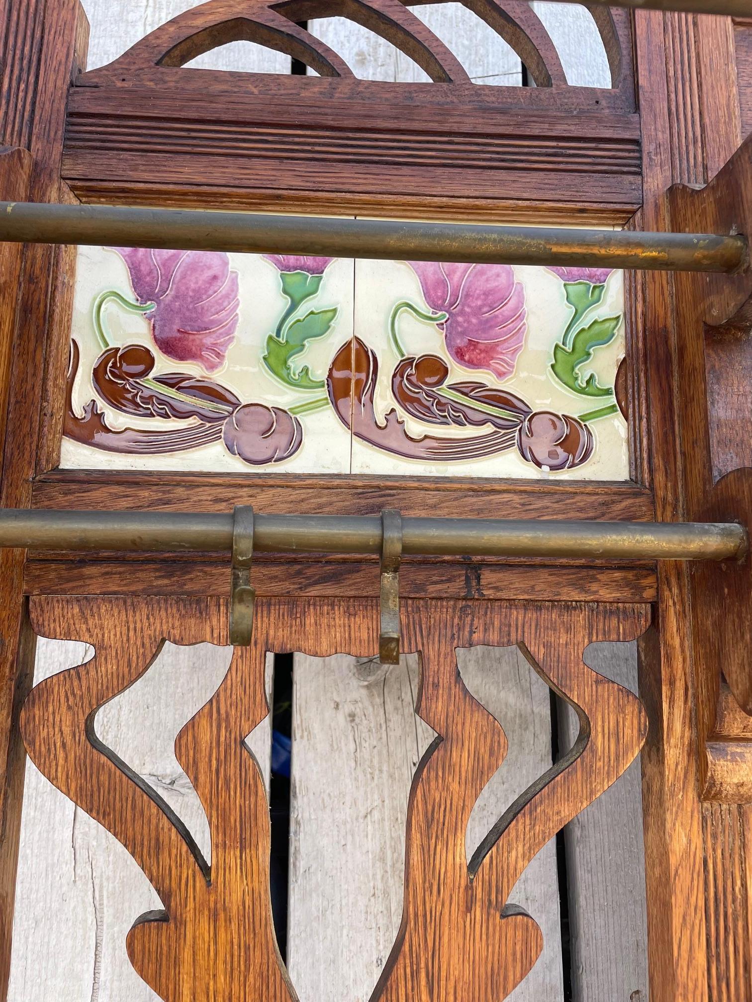 Jugendstil-Eingangsgarderobe im Angebot 6