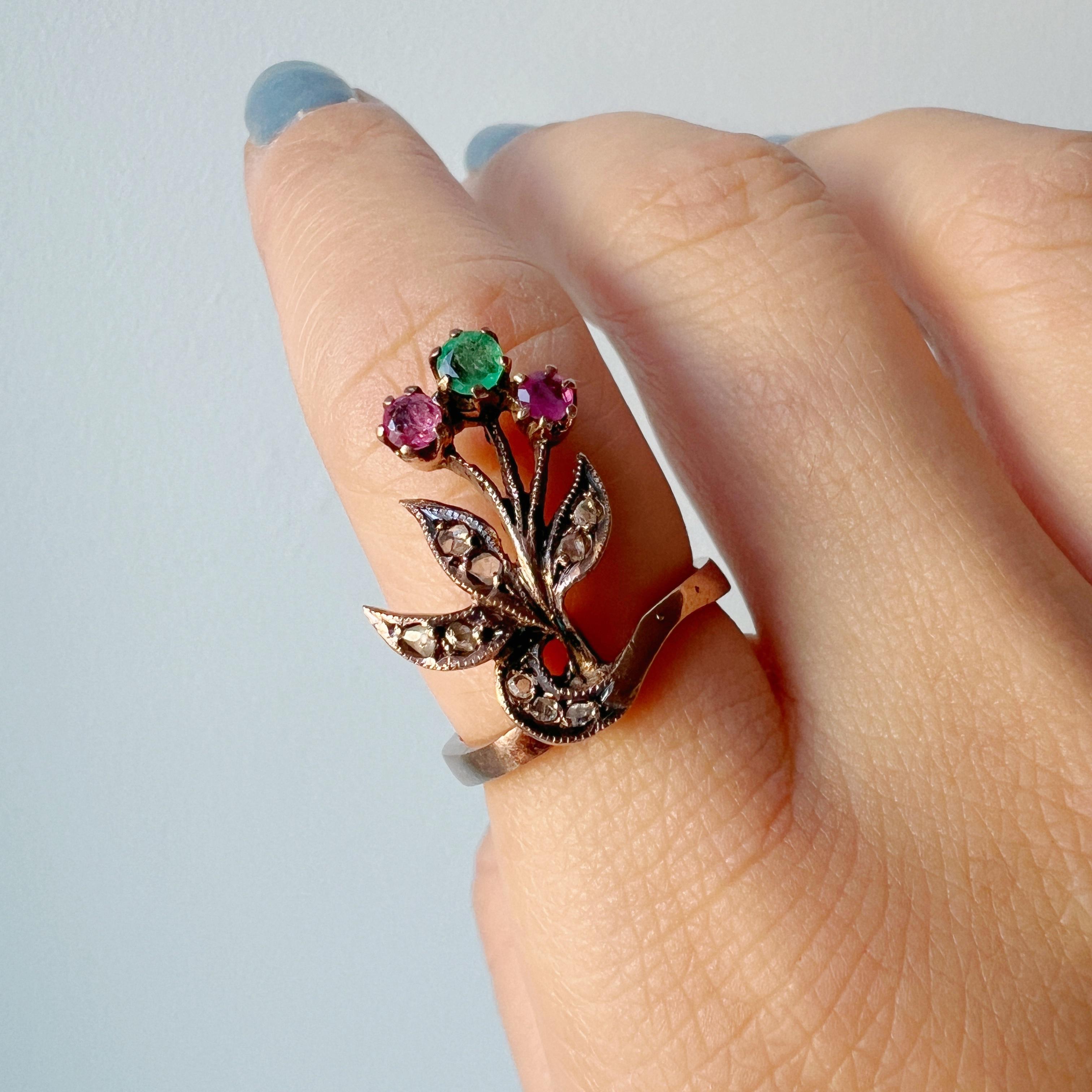 Art Nouveau Ära 9K Gold Diamant Rubin Smaragd Blume Ring Damen