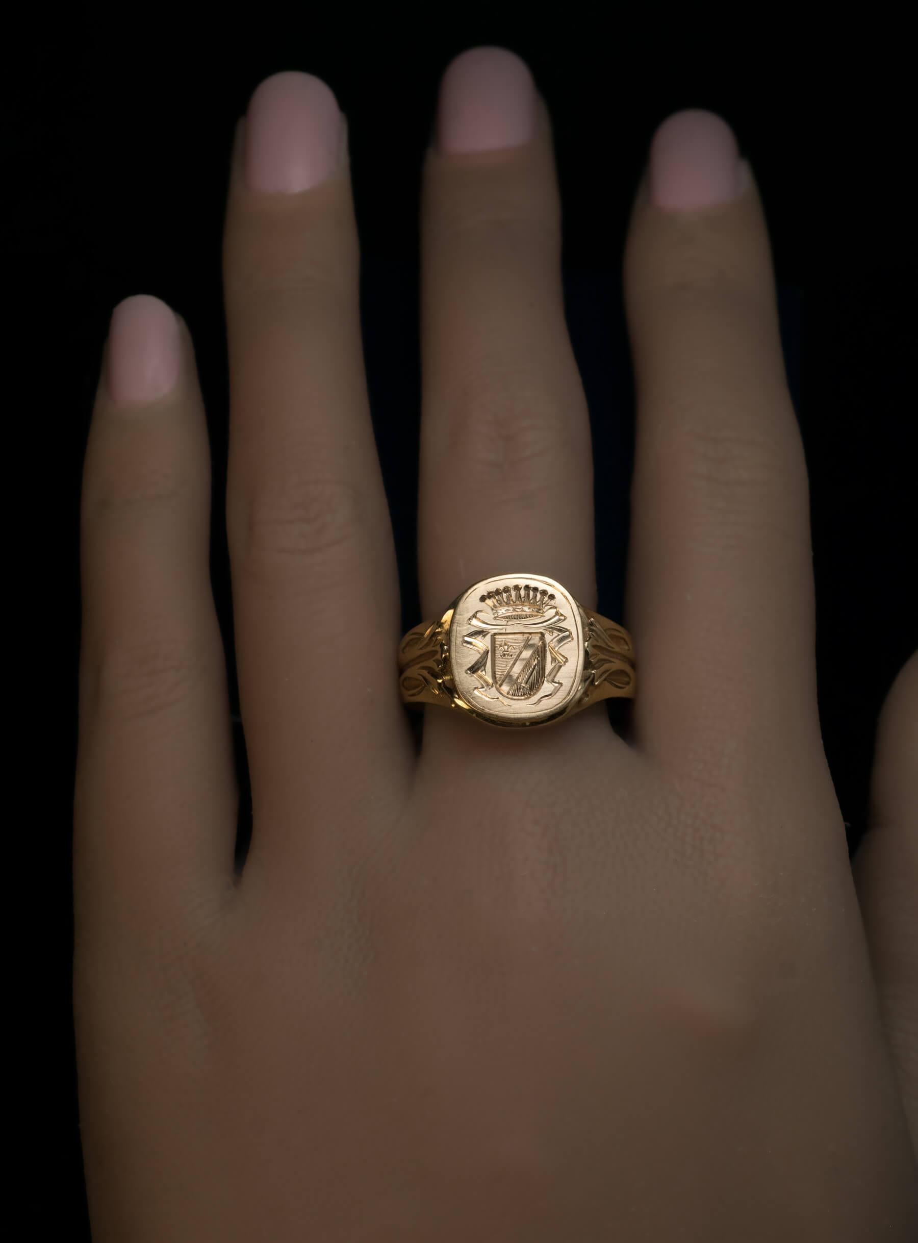 manchester united ring gold