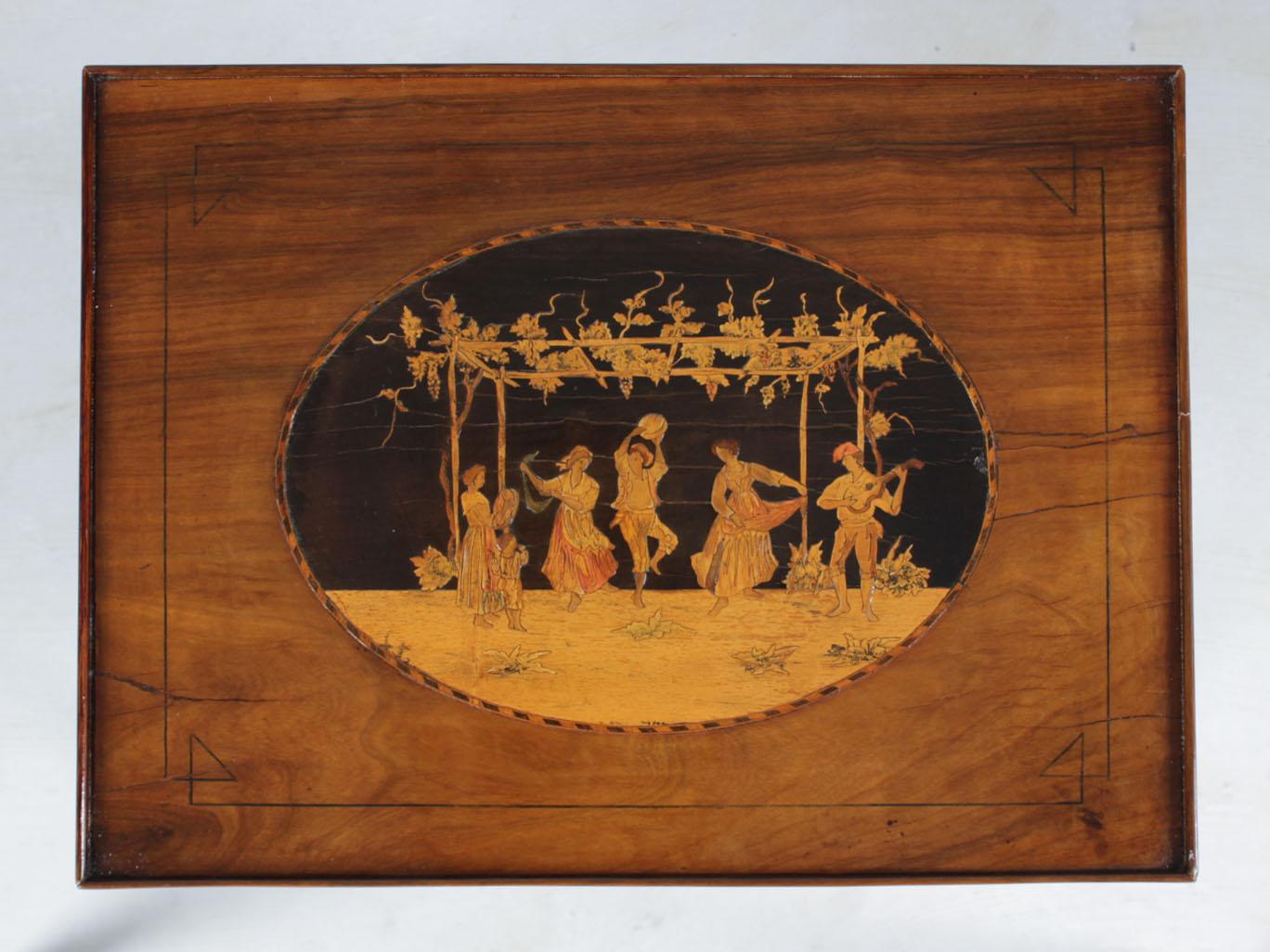 Art nouveau Étagère d'appoint Art Nouveau, bois fruitier avec belles incrustations, France, vers 1910 en vente