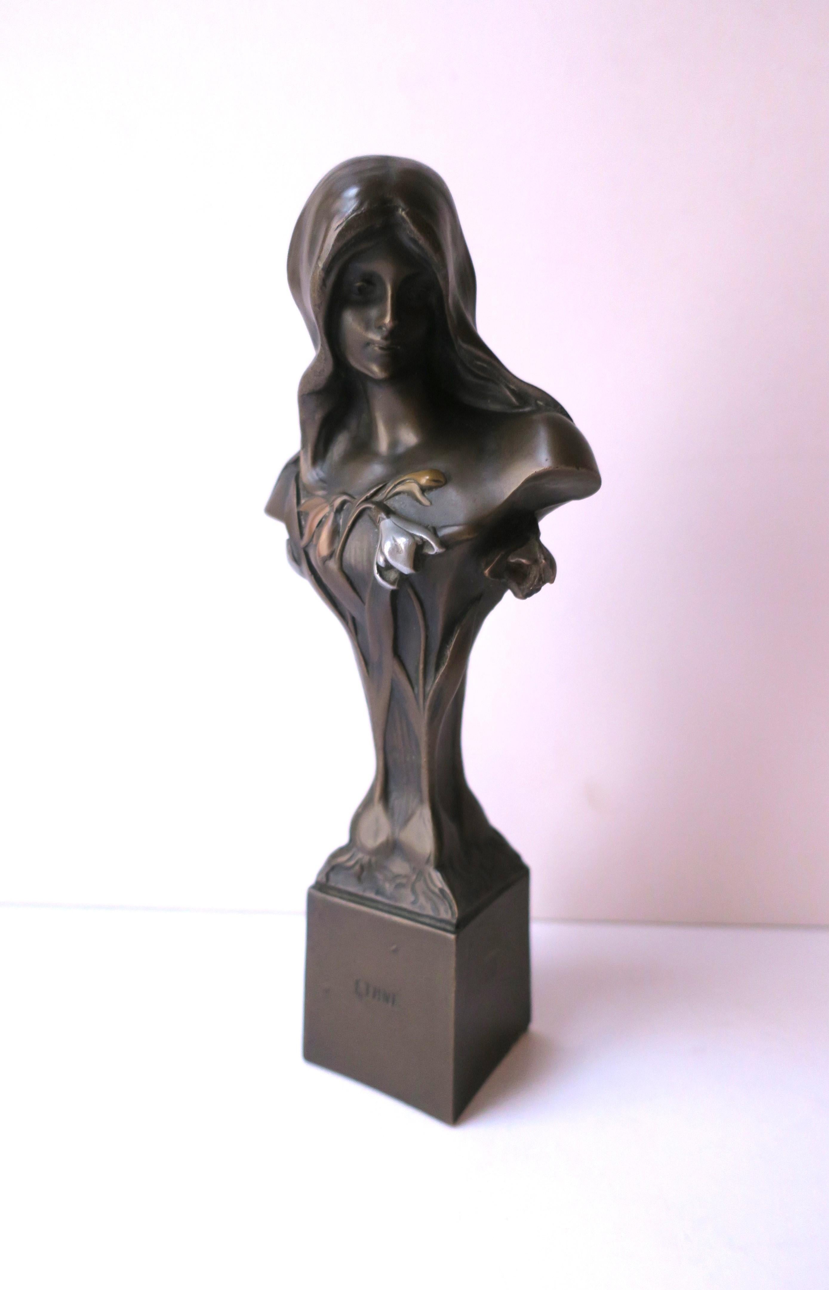 European Art Nouveau Female Bronze Figurative Bust Sculpture by Giovanni Schoeman  For Sale