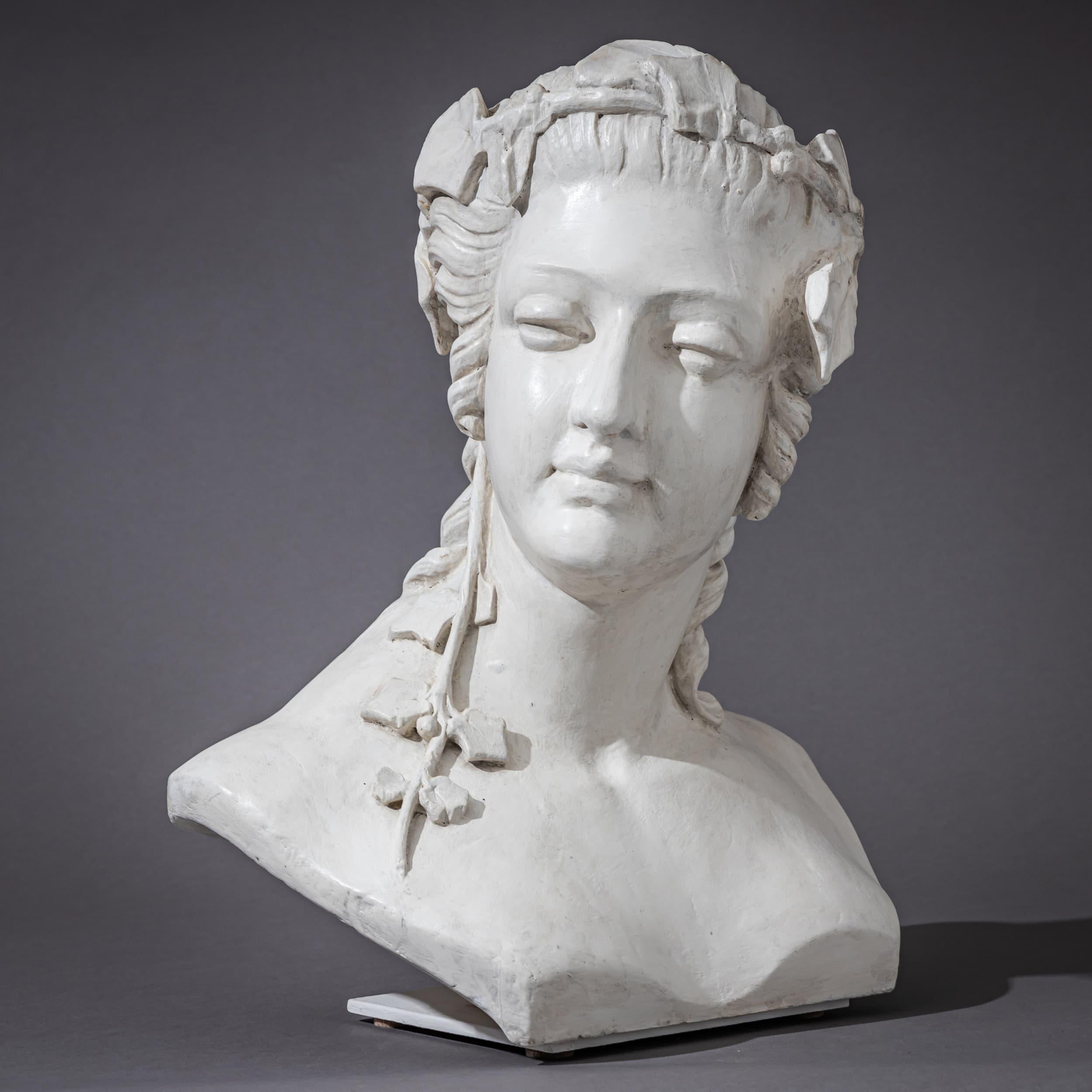 Art Nouveau Female Bust with Vine Leaves, Early 20th Century For Sale 4