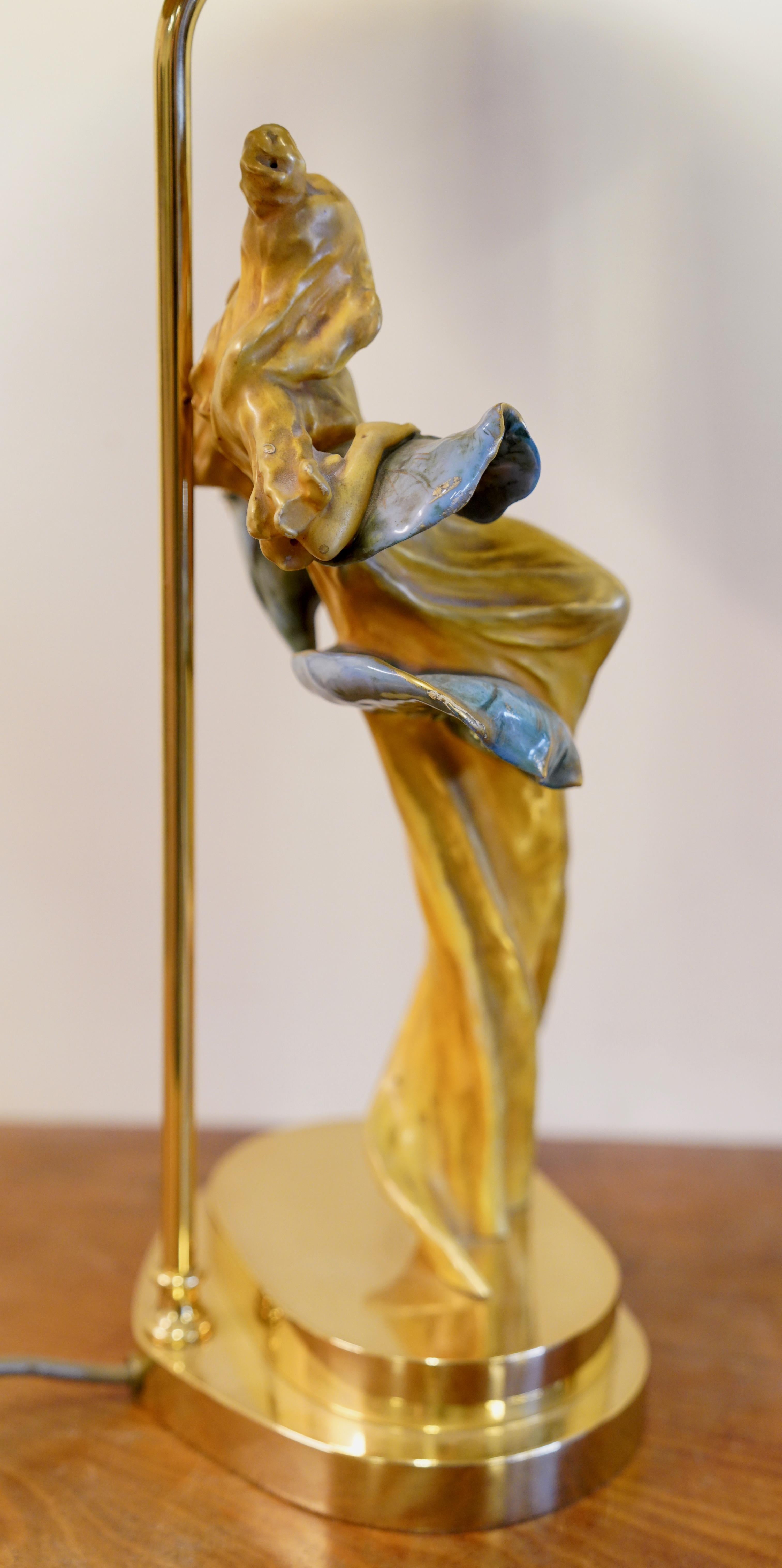 Lampe de table Art Nouveau représentant une femme avec des cloches bleues, fin du 20e siècle en vente 4