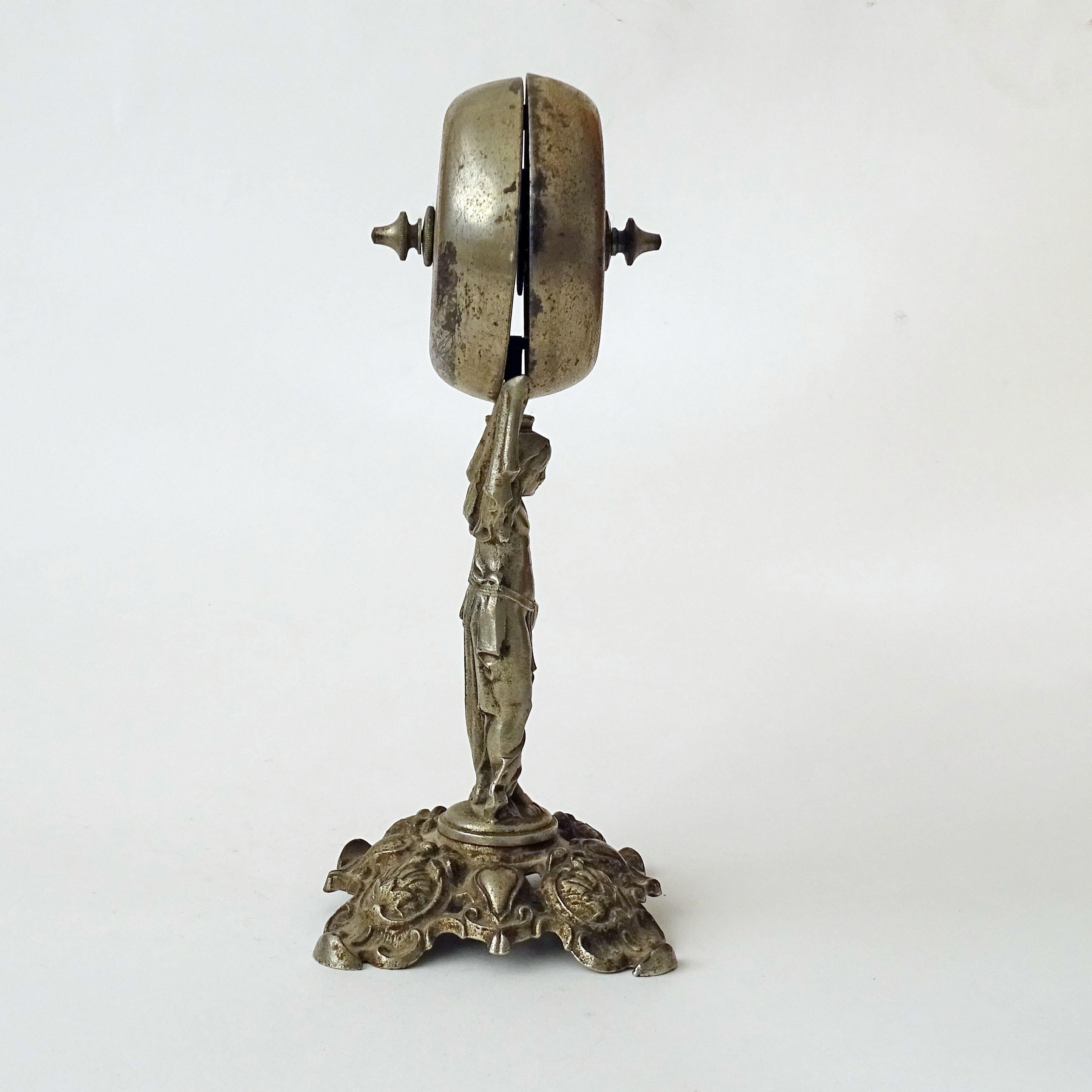Campanello figurato in stile liberty a doppia faccia per la reception di un albergo In condizioni buone in vendita a Milan, IT