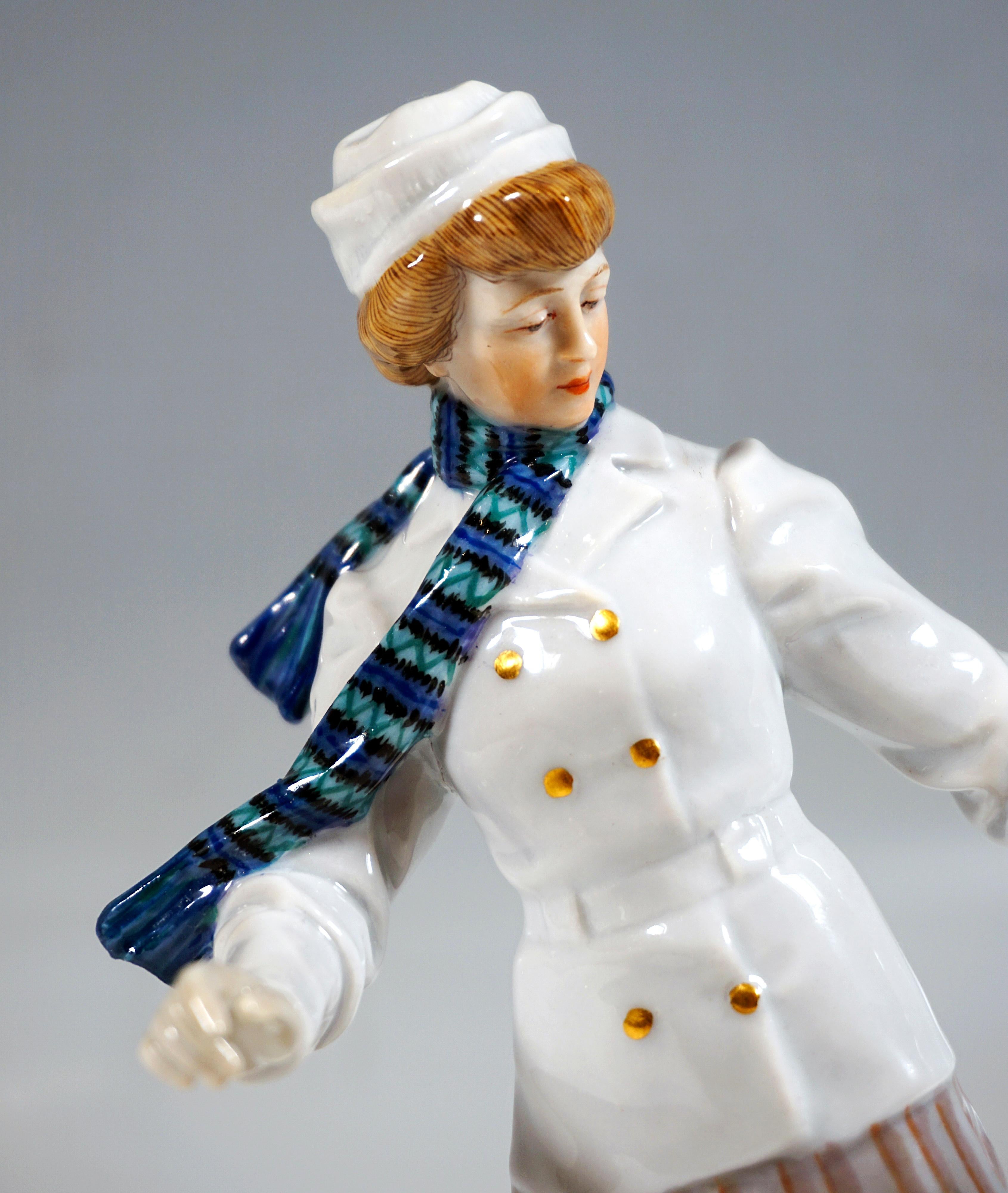 Art Nouveau Figurine 'Ice-Scater' By Alfred Koenig, Meissen Germany, Ca 1911 In Good Condition In Vienna, AT