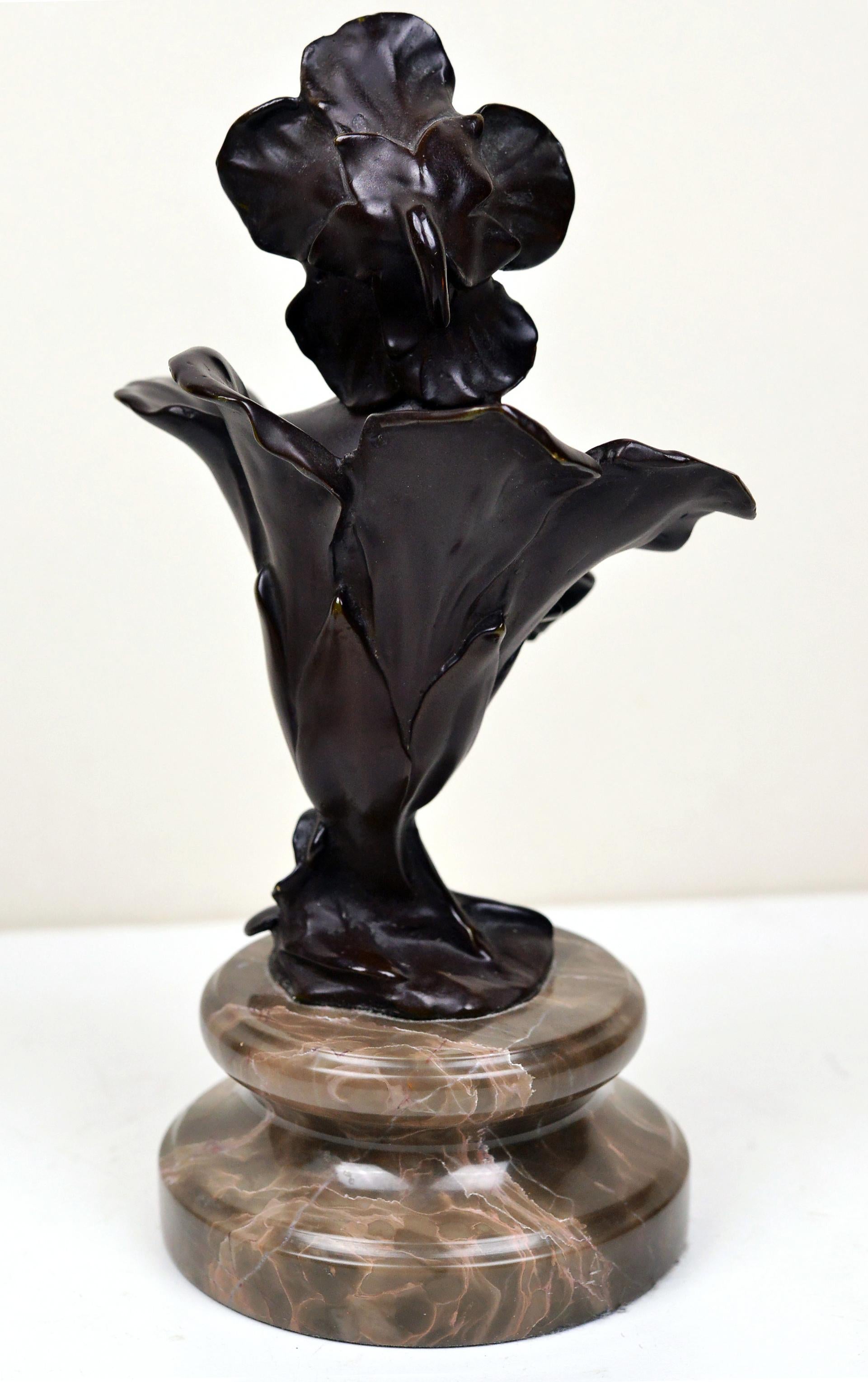 Figurine of Thumbelina Patinated Bronze n Stone Base 19th Century Art Nouveau For Sale 2