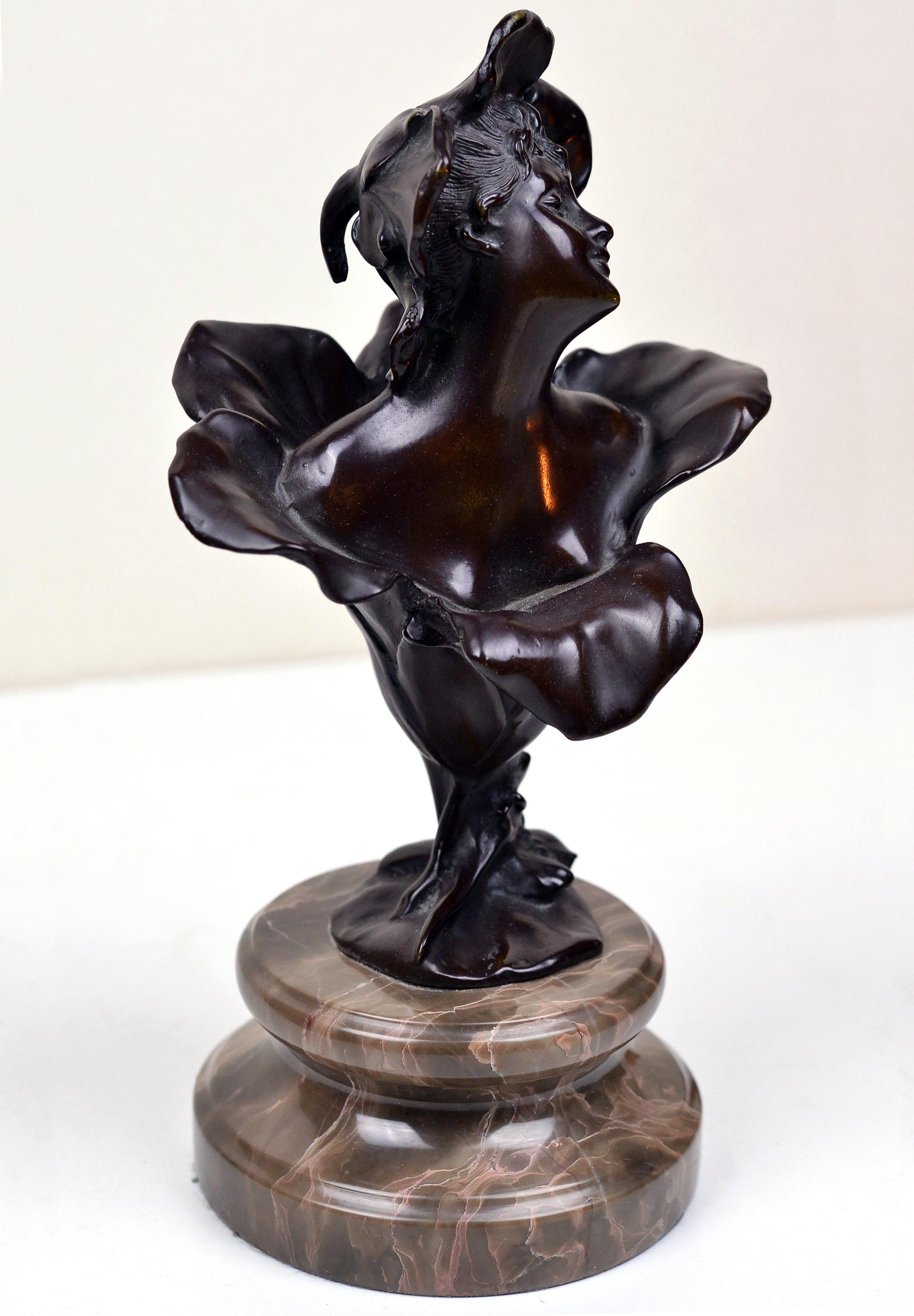 Figurine of Thumbelina Patinated Bronze n Stone Base 19th Century Art Nouveau In Good Condition For Sale In Sweden, SE