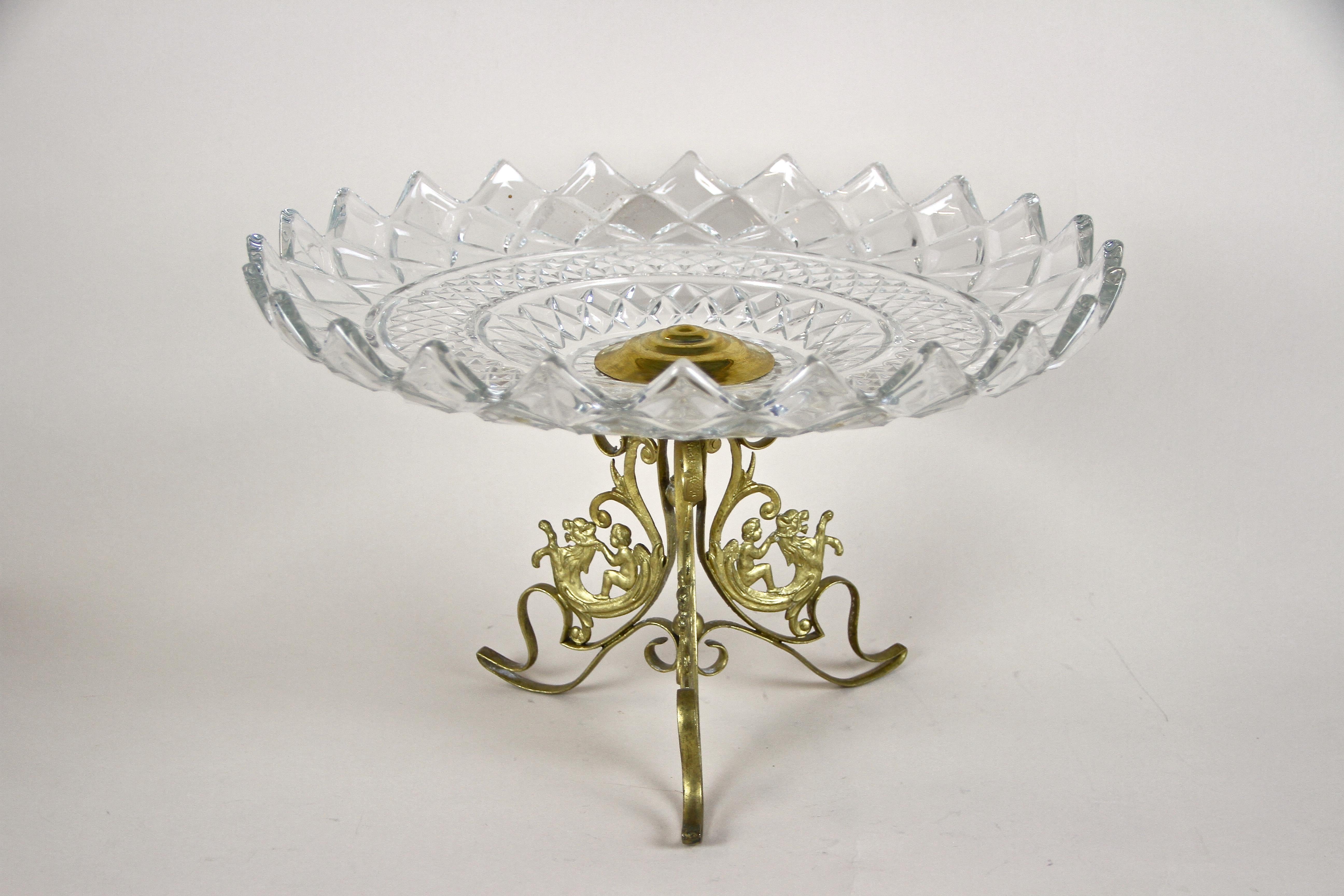Art Nouveau Fire-Gilt Brass Centerpiece with Glass Bowl, France circa 1910 12