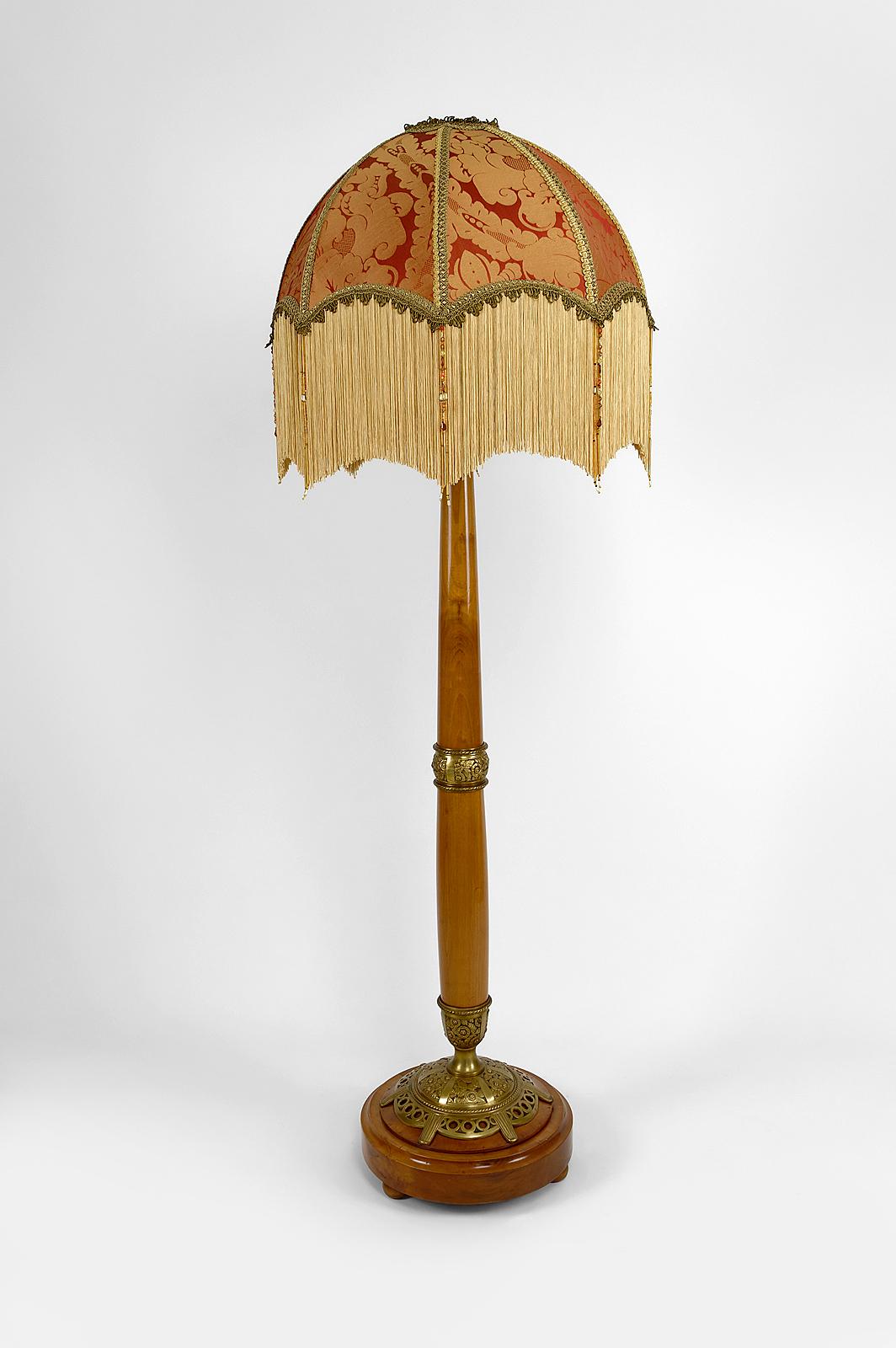 Carved Art Nouveau Floor Lamp in Cherry Wood by Paul Follot, France, circa 1920 For Sale