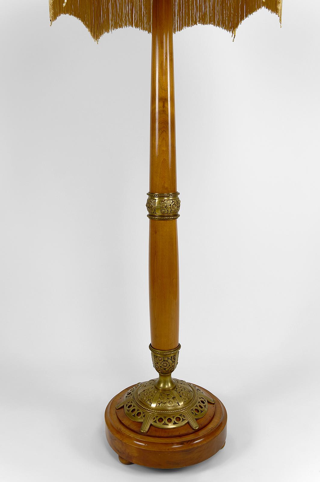 Early 20th Century Art Nouveau Floor Lamp in Cherry Wood by Paul Follot, France, circa 1920 For Sale