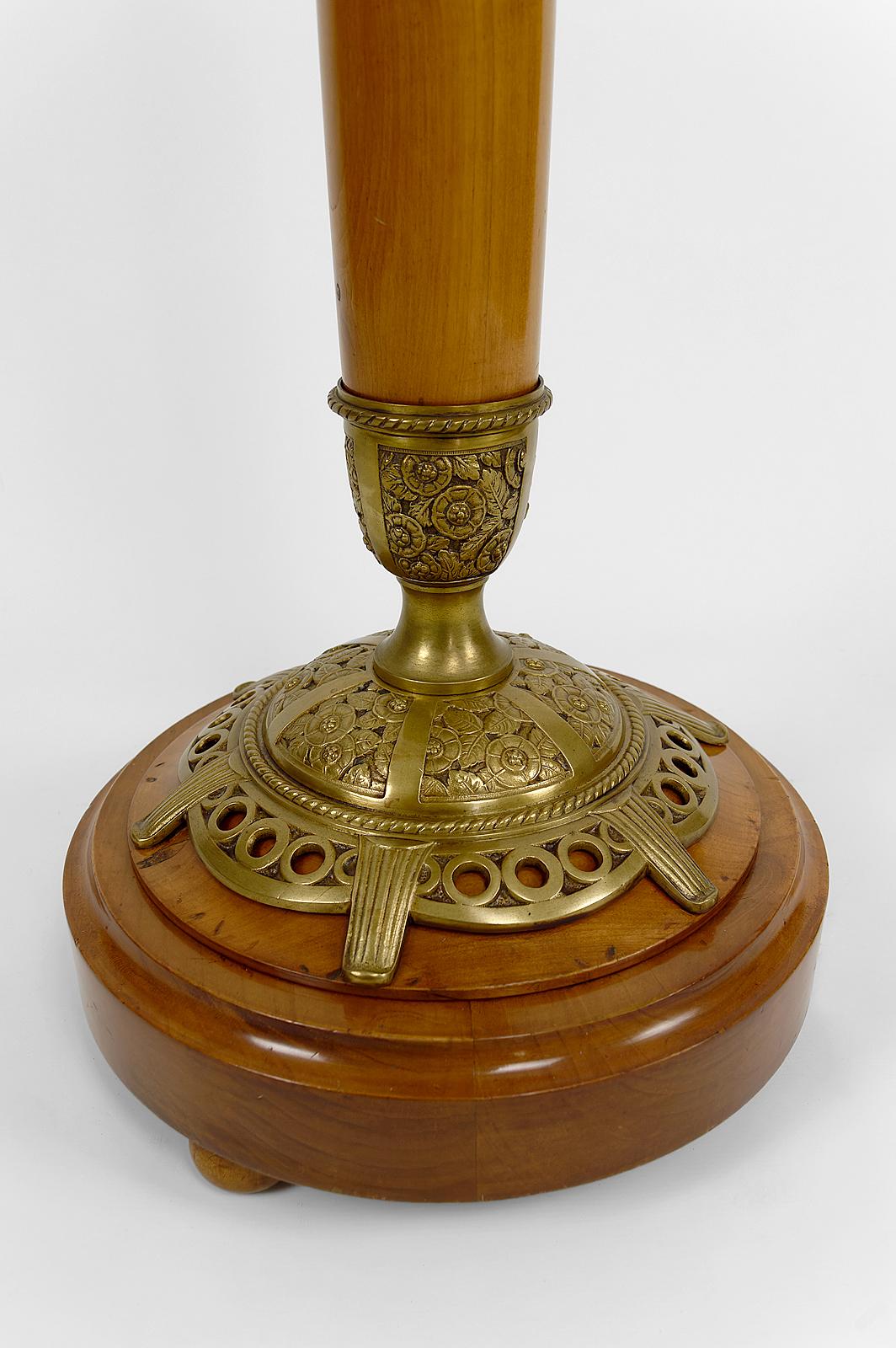 Lámpara de pie Art Nouveau en madera de cerezo de Paul Follot, Francia, hacia 1920 en venta 2
