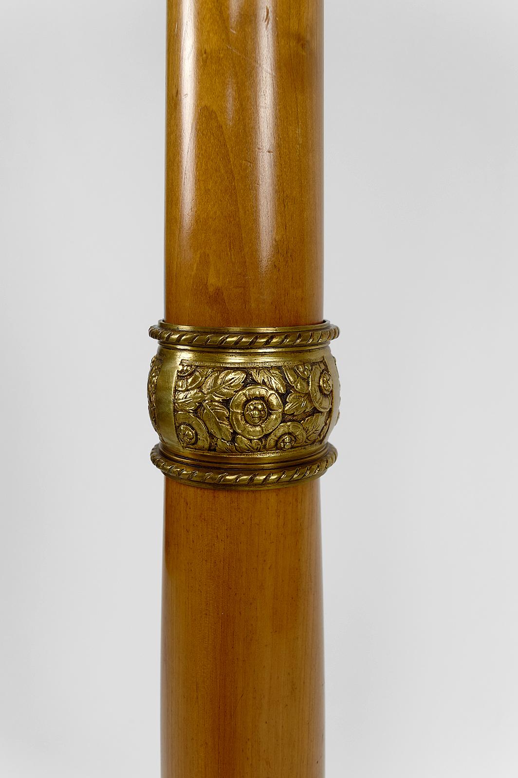 Lámpara de pie Art Nouveau en madera de cerezo de Paul Follot, Francia, hacia 1920 en venta 5