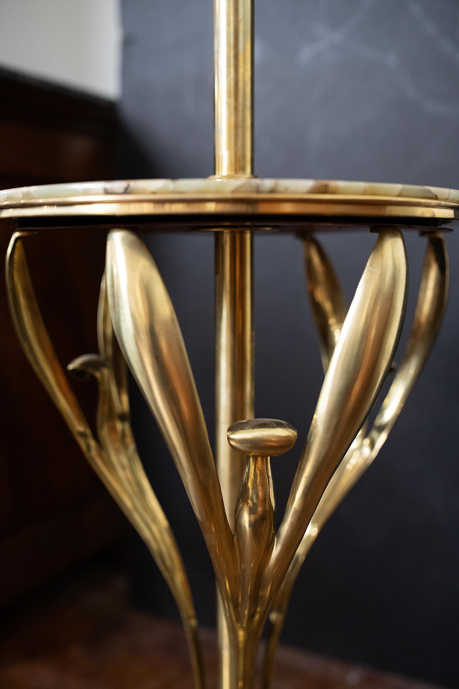 Art Nouveau Floor Lamp of Brass with Table Top of Green Onyx Marble from France en venta 5