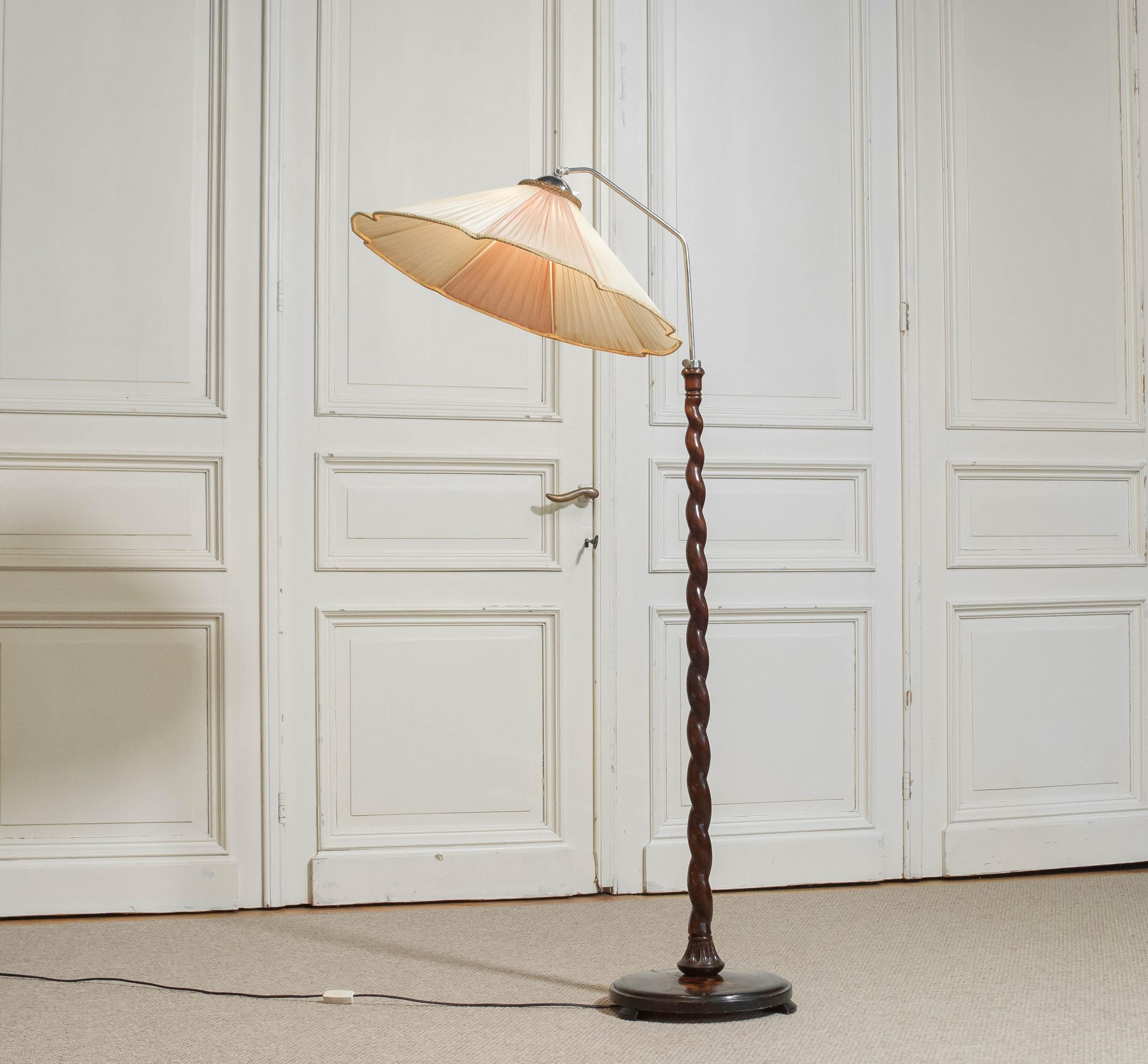Mid-20th Century Art Nouveau Floor Lamp with Twisted Wood Stand, 1940s For Sale
