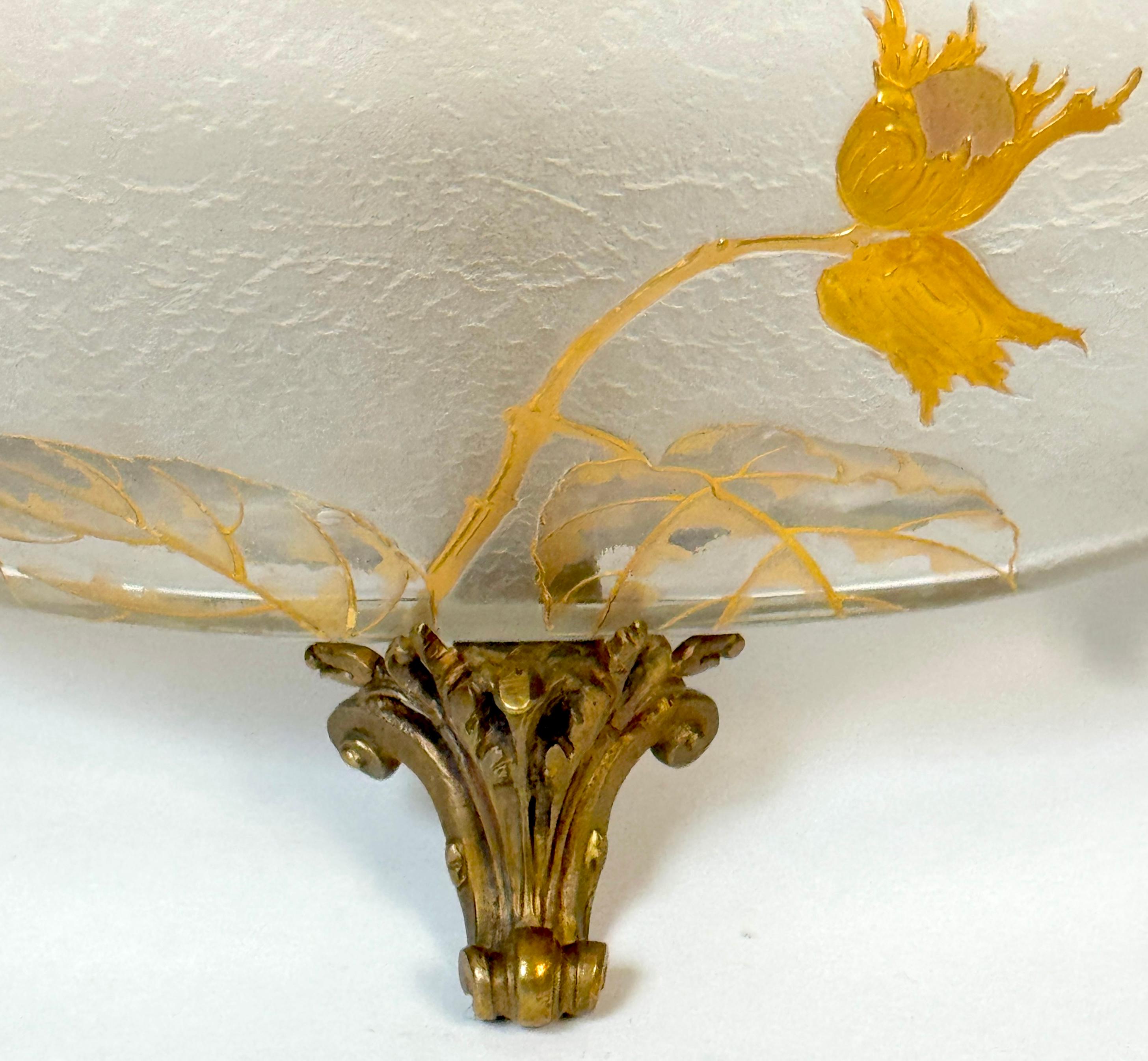 Art Nouveau Floral  Acid-Etched Centerpiece Attributed St. Louis, France C 1900 For Sale 4