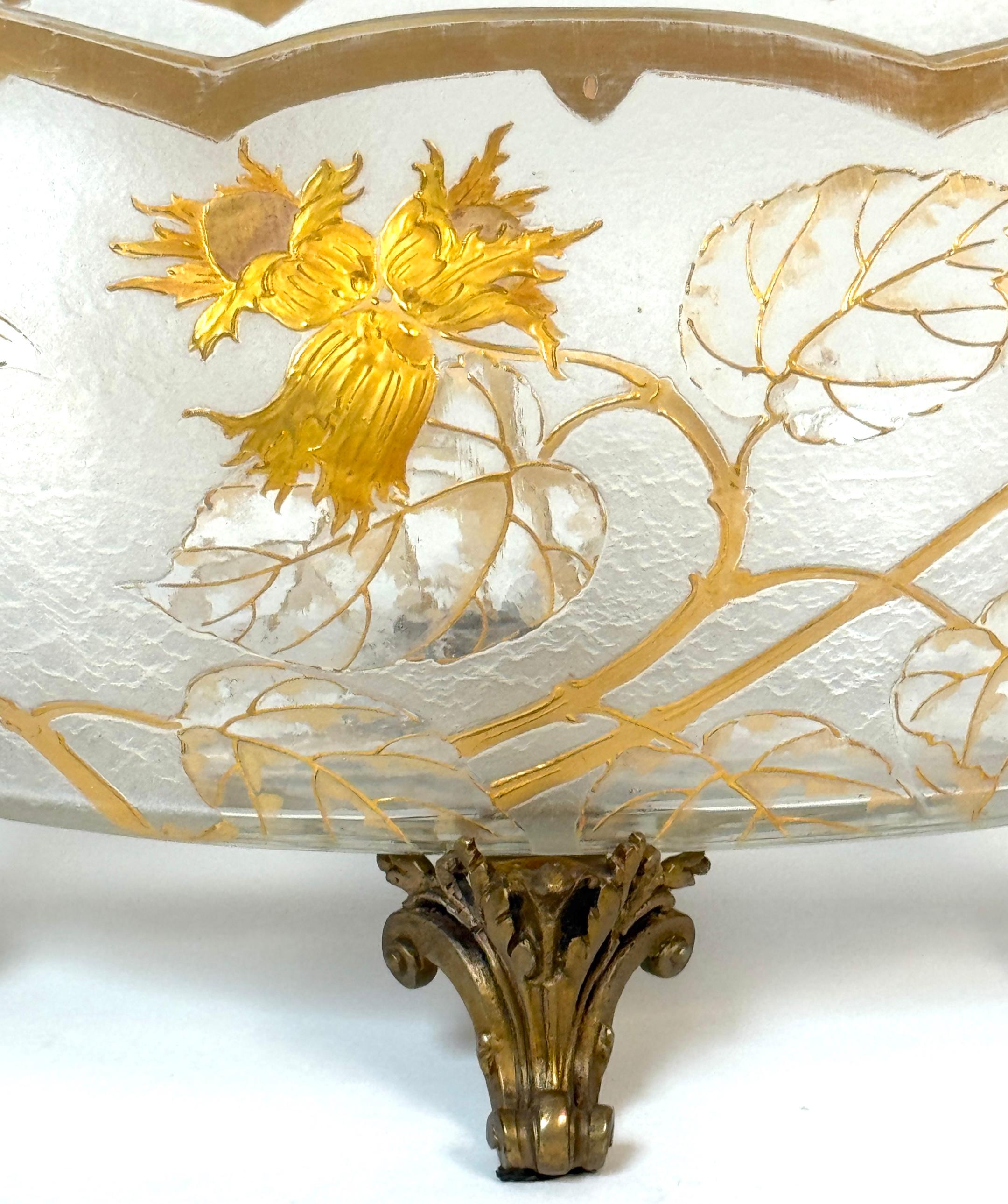 Art Nouveau Floral  Acid-Etched Centerpiece Attributed St. Louis, France C 1900 In Good Condition For Sale In West Palm Beach, FL