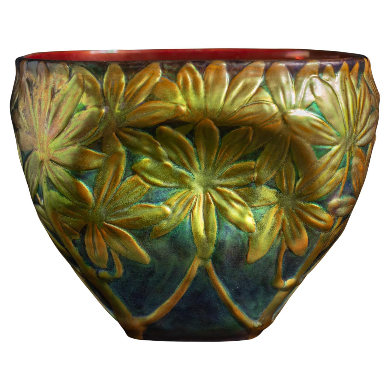 Cache-pot floral Art Nouveau par Henrik Darilek pour Zsolnay en vente