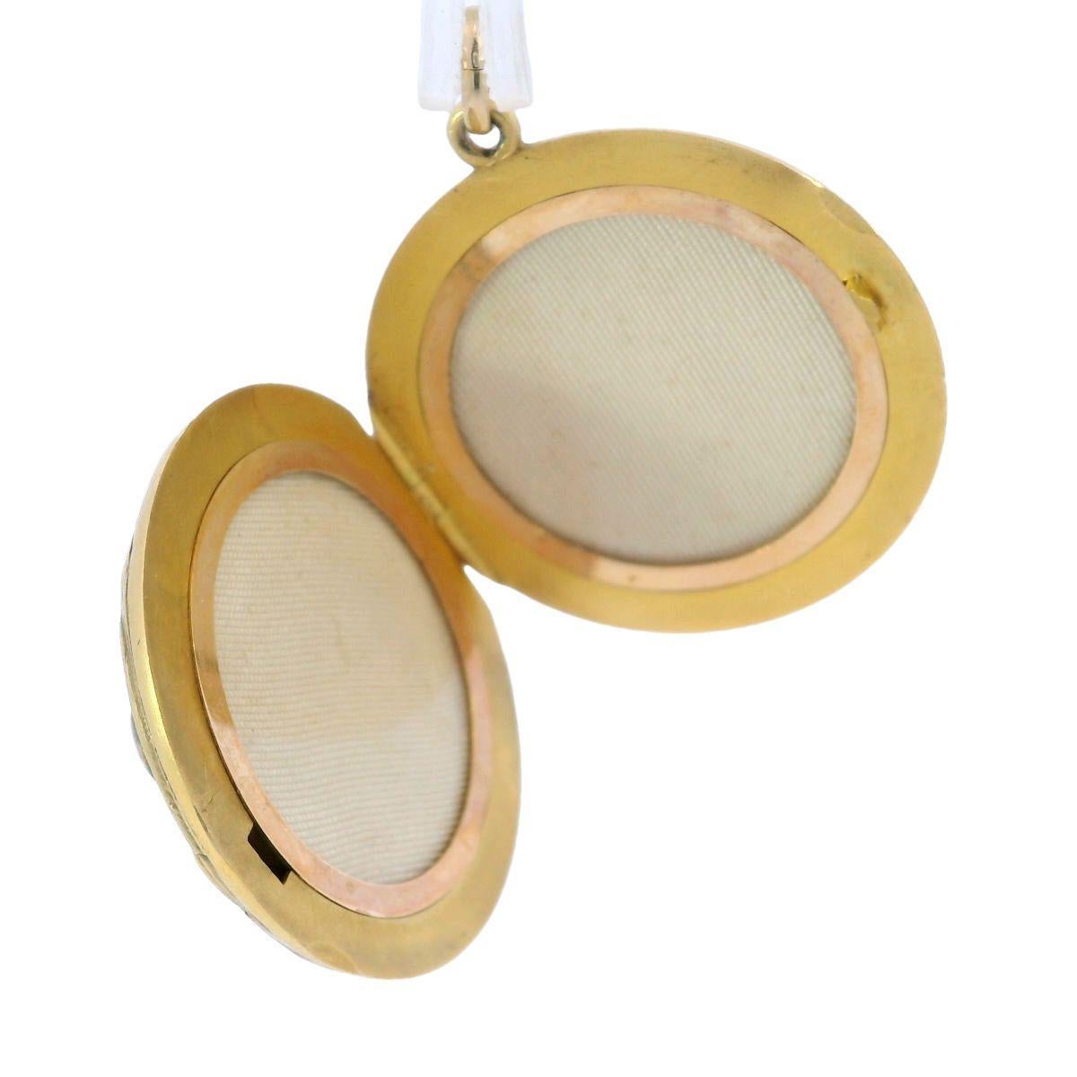Art Nouveau Floral Locket with Old Mine Cut Diamond Center in 14K Yellow Gold For Sale 3