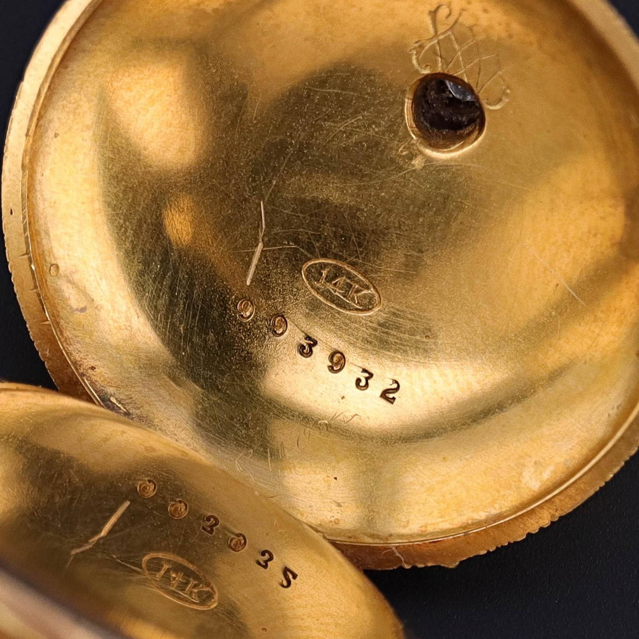 Art Nouveau Floral Pocket Watch of 14k Gold Bon état - En vente à Lewisburg, PA