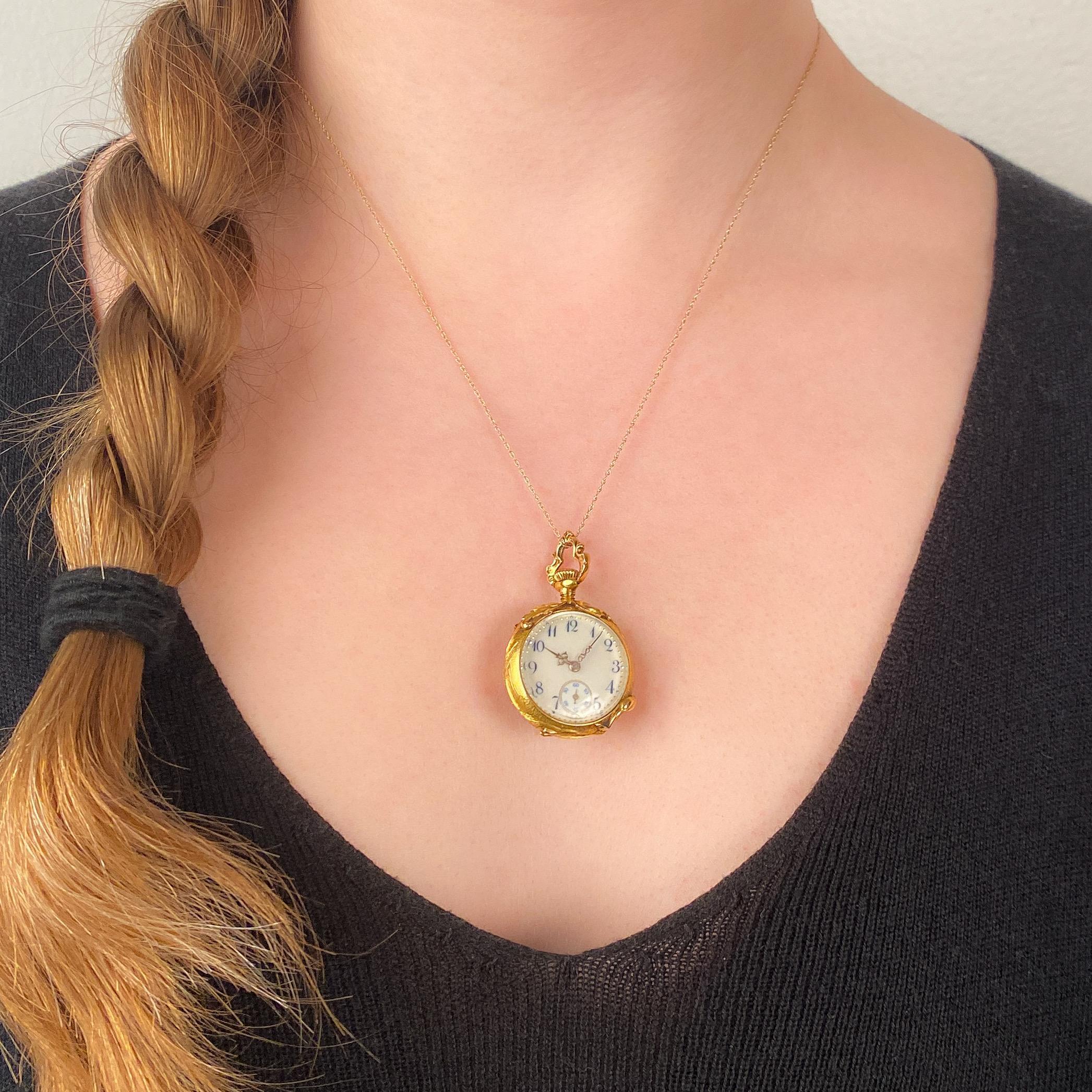 Art Nouveau Floral Pocket Watch of 14k Gold Unisexe en vente
