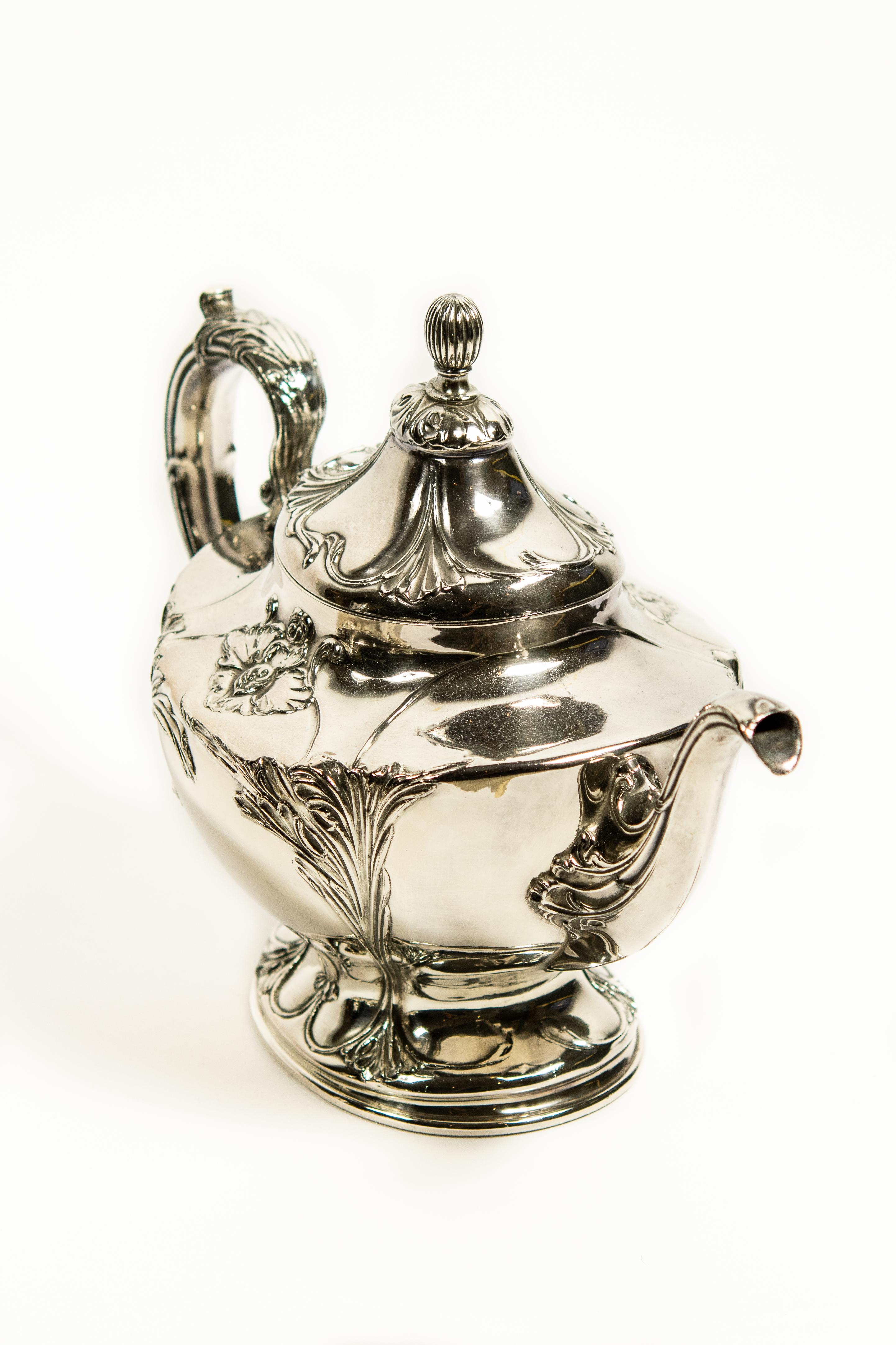 Art Nouveau Floral Silver Plate Tea and Coffee Service Set and Tray by Pairpoint 7