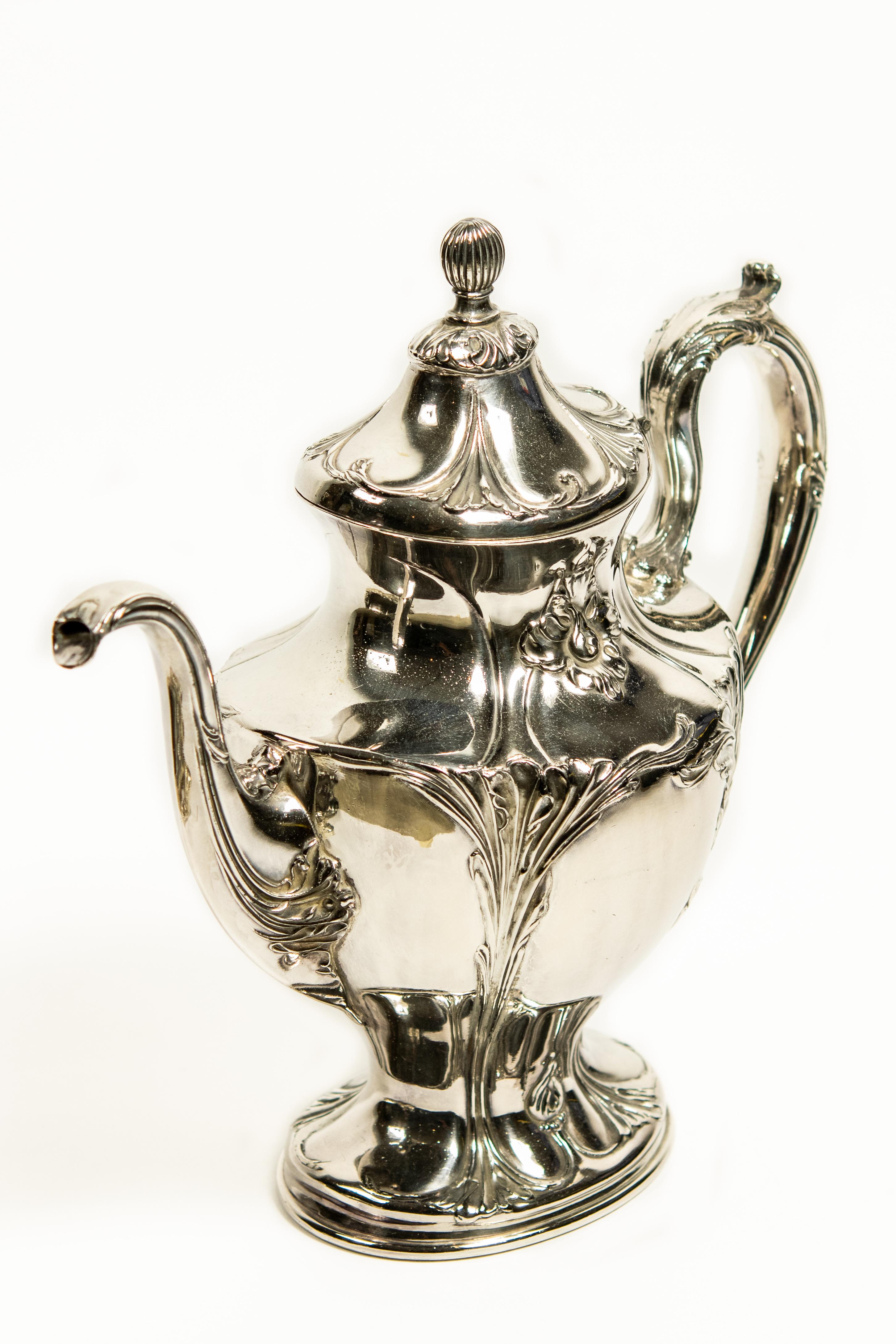Art Nouveau Floral Silver Plate Tea and Coffee Service Set and Tray by Pairpoint 10