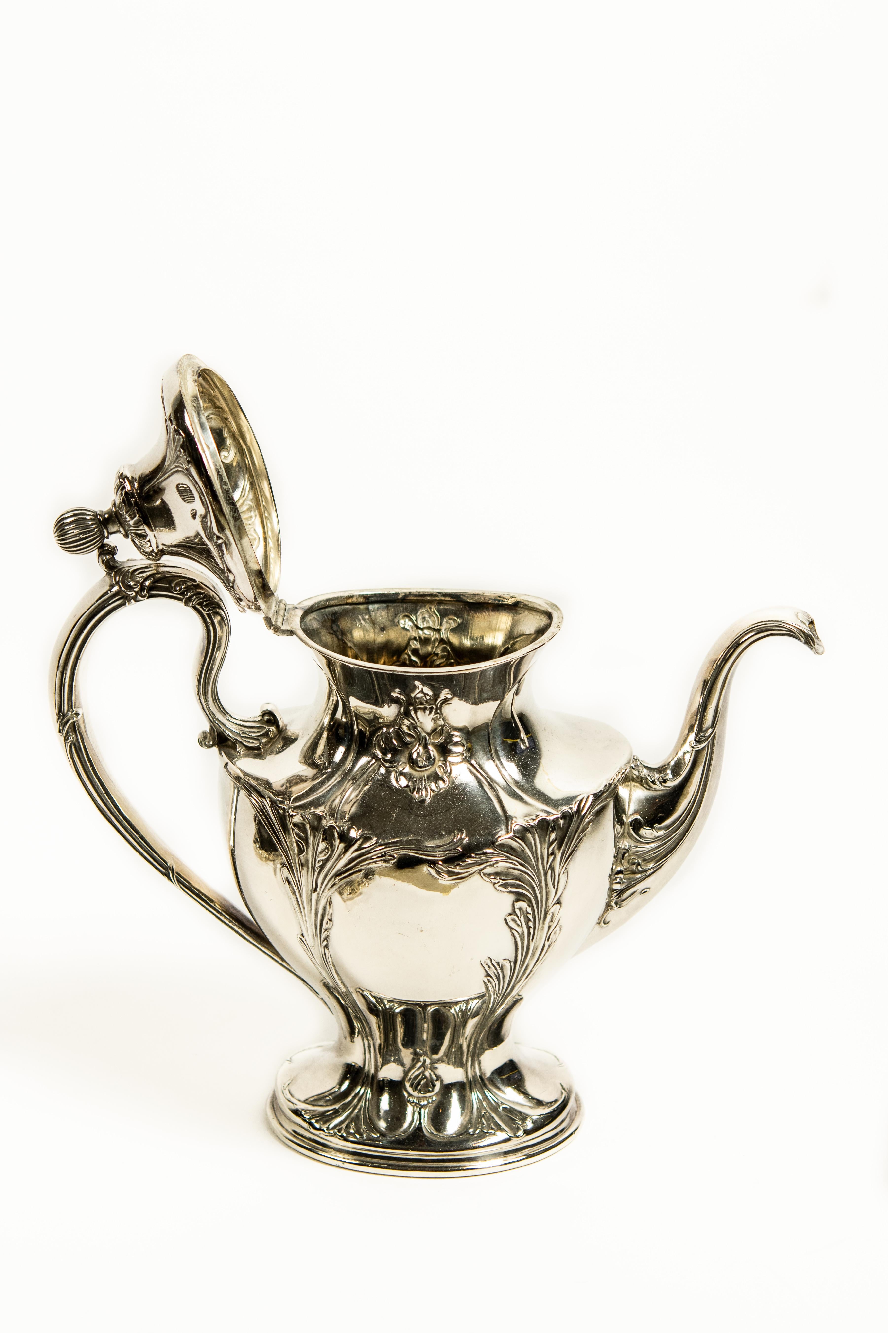 Art Nouveau Floral Silver Plate Tea and Coffee Service Set and Tray by Pairpoint 11