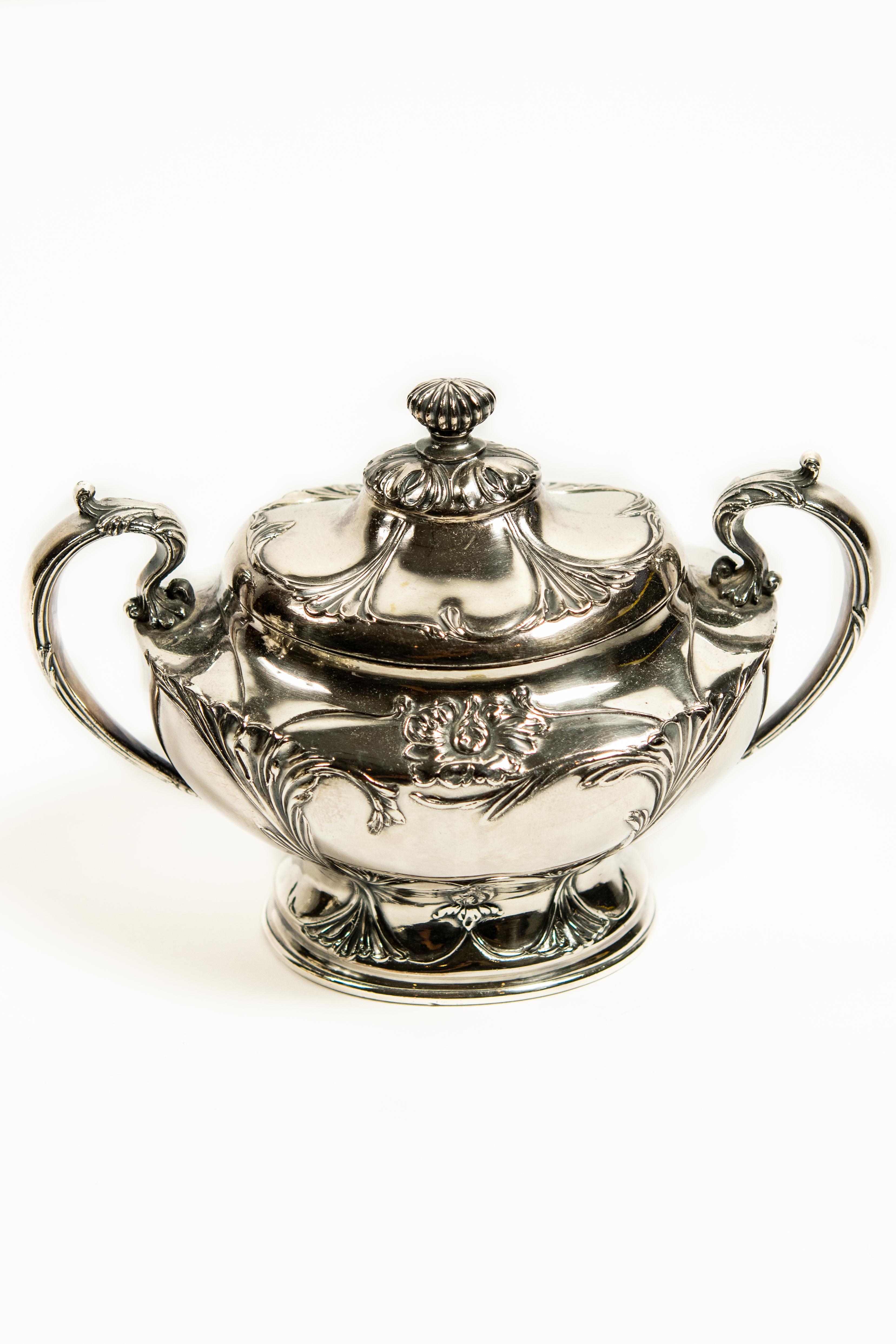 Art Nouveau Floral Silver Plate Tea and Coffee Service Set and Tray by Pairpoint 1