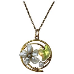 Art Nouveau Blume Lily Pad Emaille Perle Anhänger Lavaliere Halskette 14K Gold