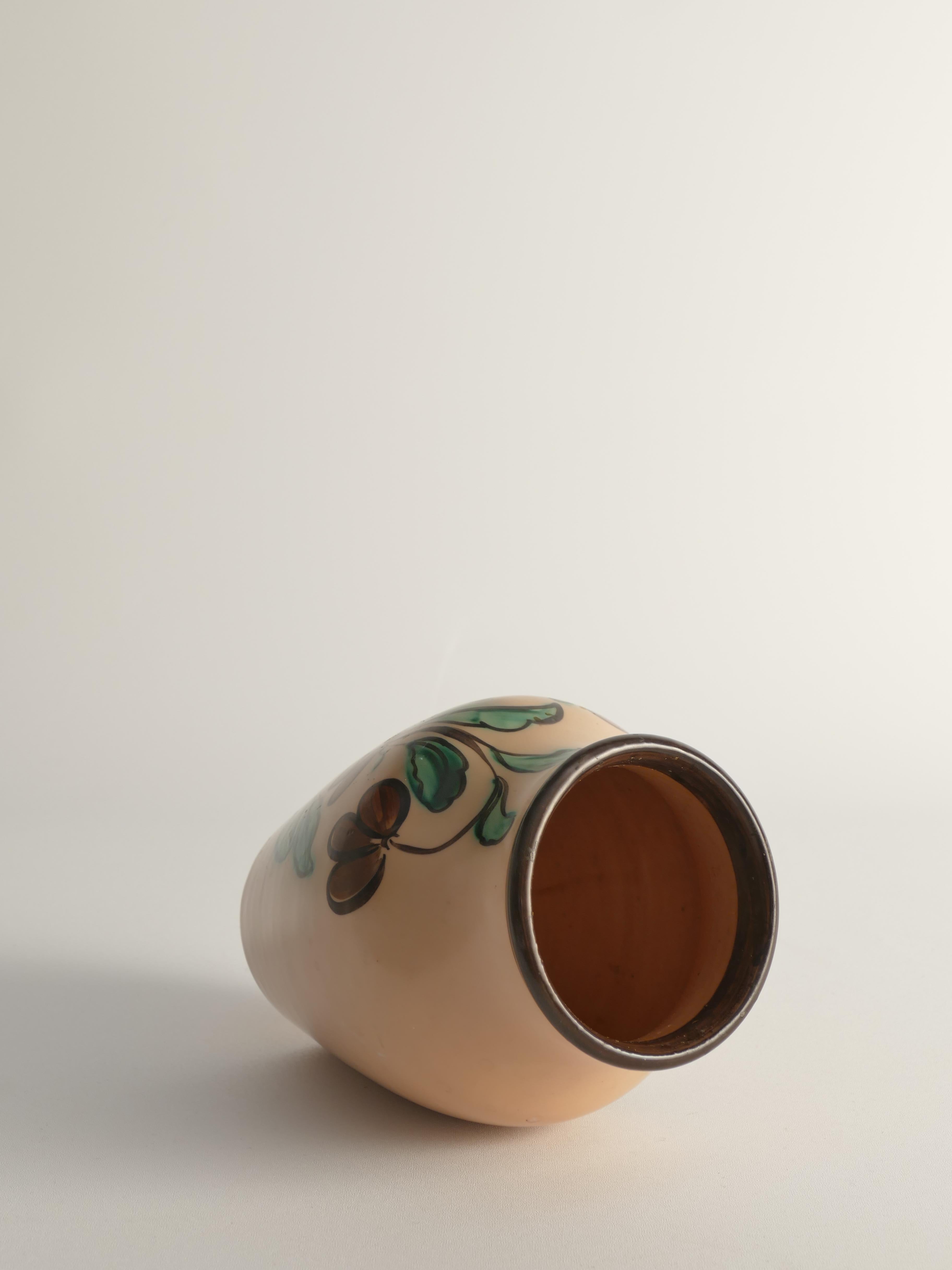 Vase en faïence Art Nouveau à motif de fleurs par Sala, Suède, années 1920 en vente 2