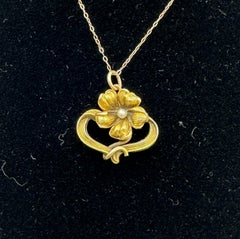 Art Nouveau Flower Pearl Pendant Necklace Gold Antique