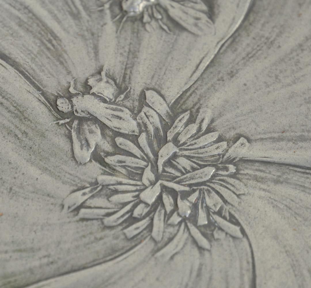 Jugendstil-Schmucktabletts in Blumenform Hugo Leven, Kayser & Sohn (Silber) im Angebot