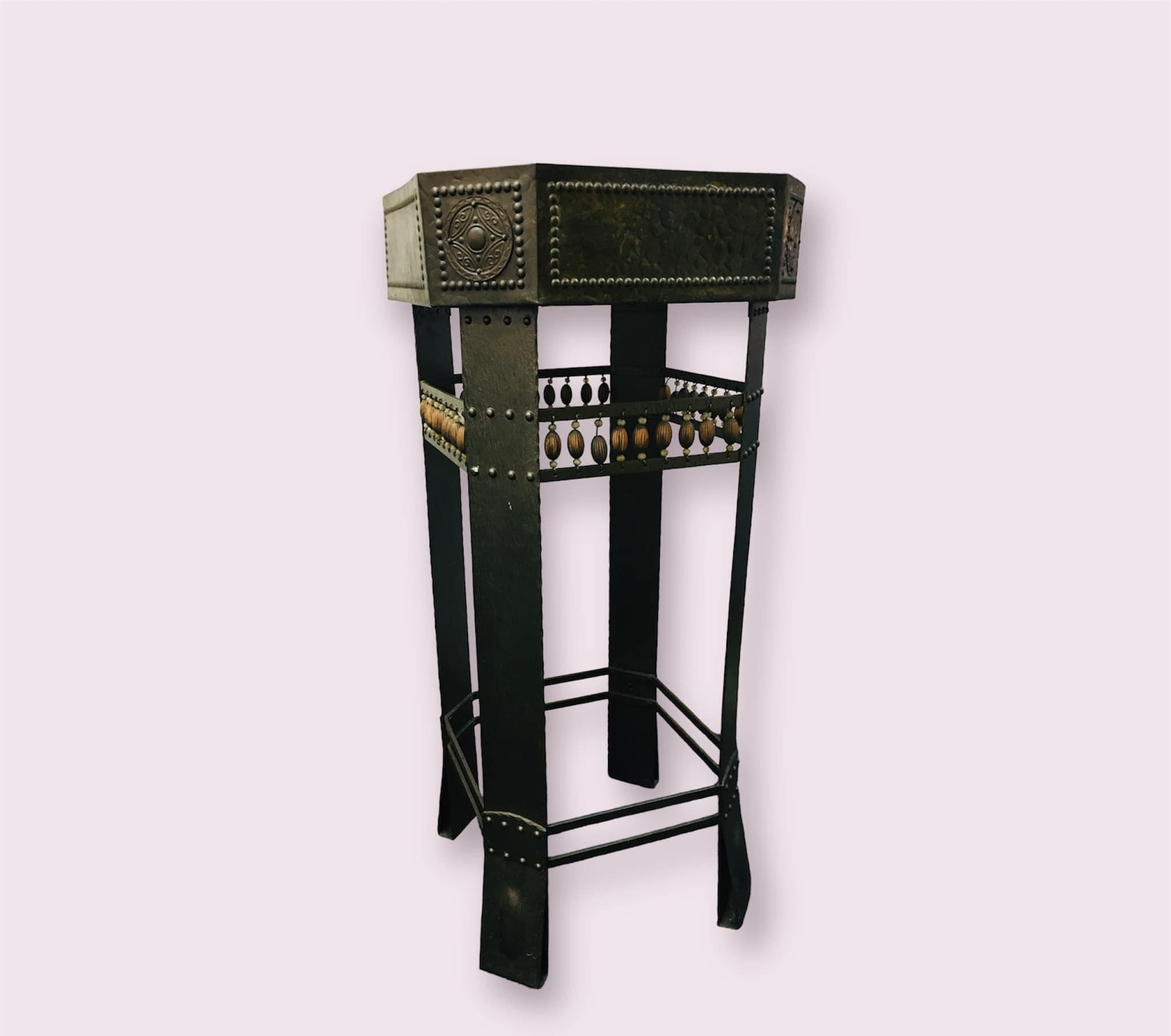 Art nouveau Porte-plante en métal Art Nouveau du début du 20ème siècle, 1905 en vente