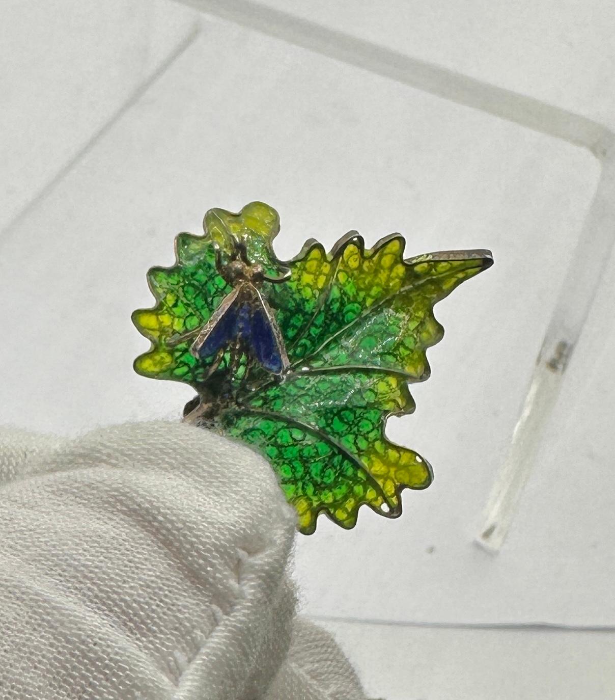 Art Nouveau Fly Insect Bug Leaf Plique-a-jour Enamel Brooch Pin Silver 1900 For Sale 1