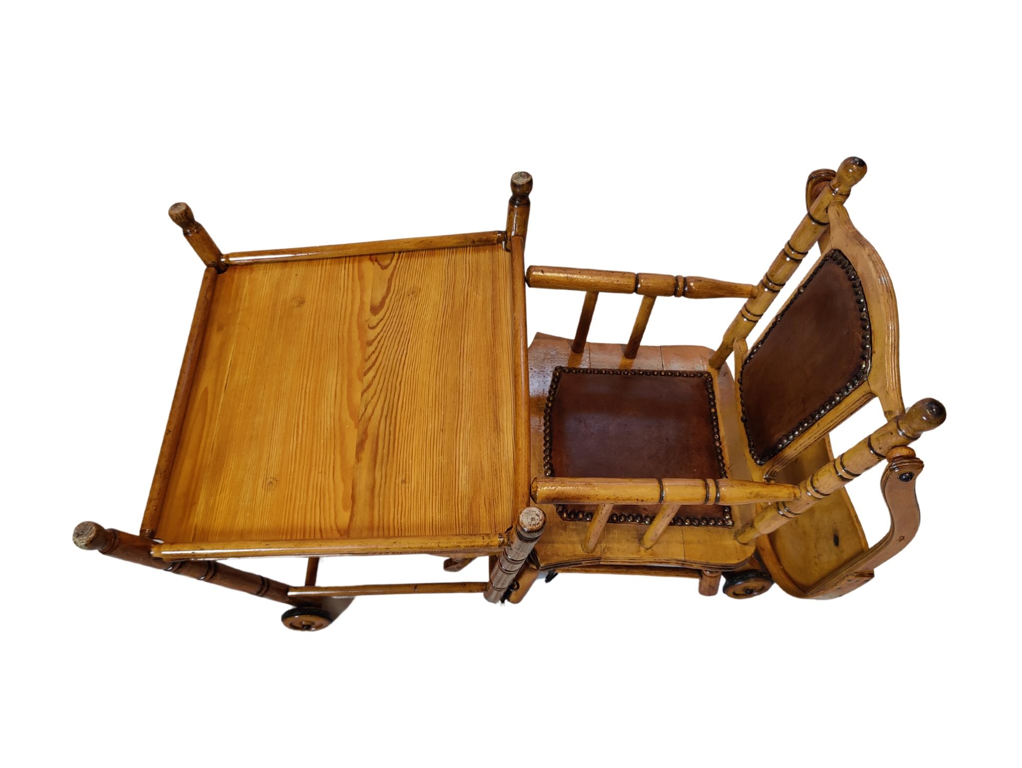 Poli Chaise d'enfant pliante Art Nouveau en vente