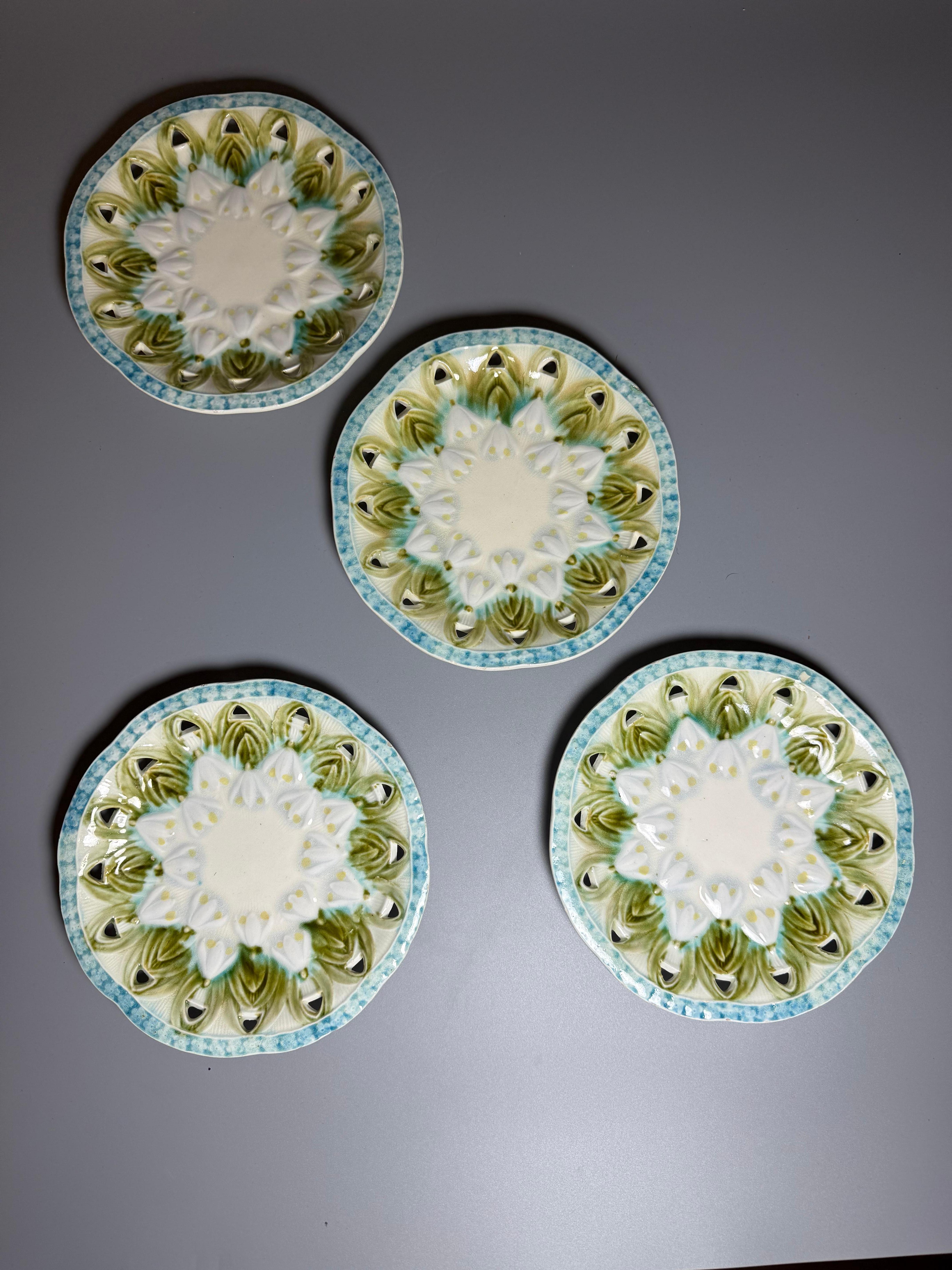 Art nouveau Art Nouveau Quatre Majoliques Villeroy & Boch Allemagne Début du 20ème siècle en vente