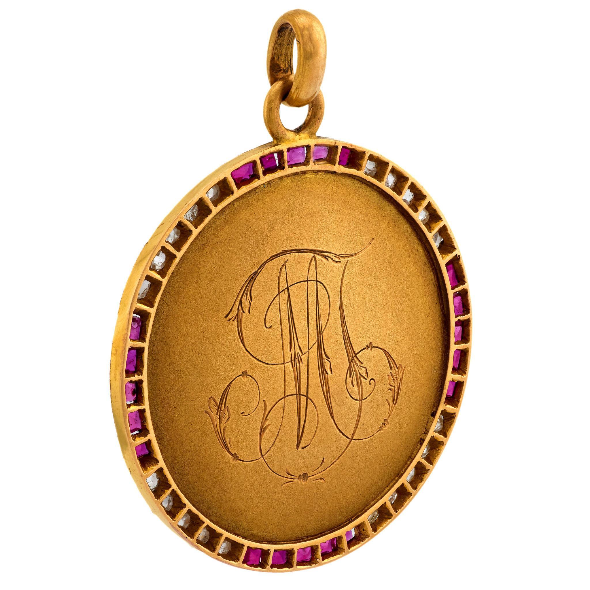 Colgante Art Nouveau Francés de Rubí y Diamante Repoussé de 18 quilates Corte rosa en venta