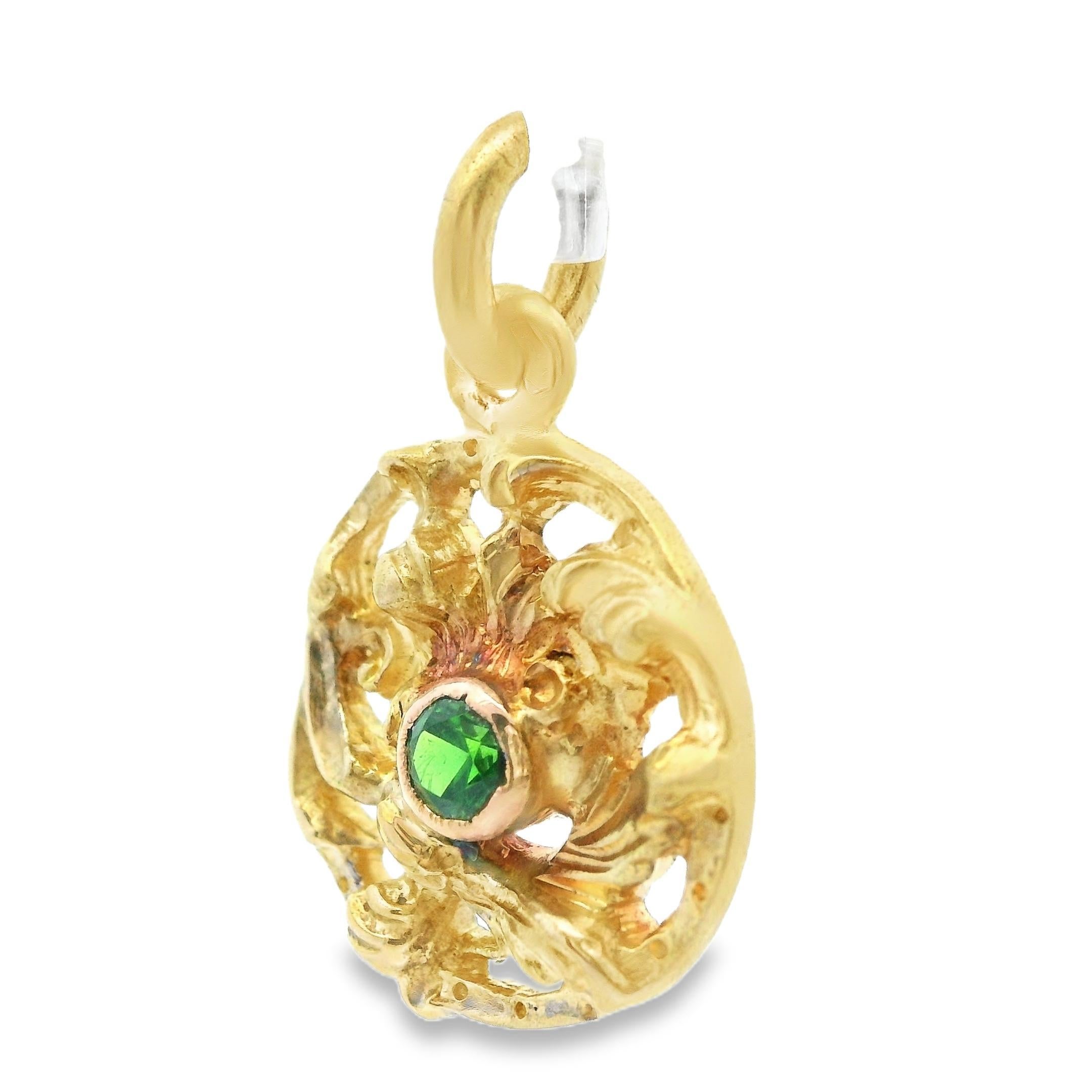 Round Cut Art Nouveau French 18k Yellow Gold Demantoid Pendant Ca. 1860 For Sale