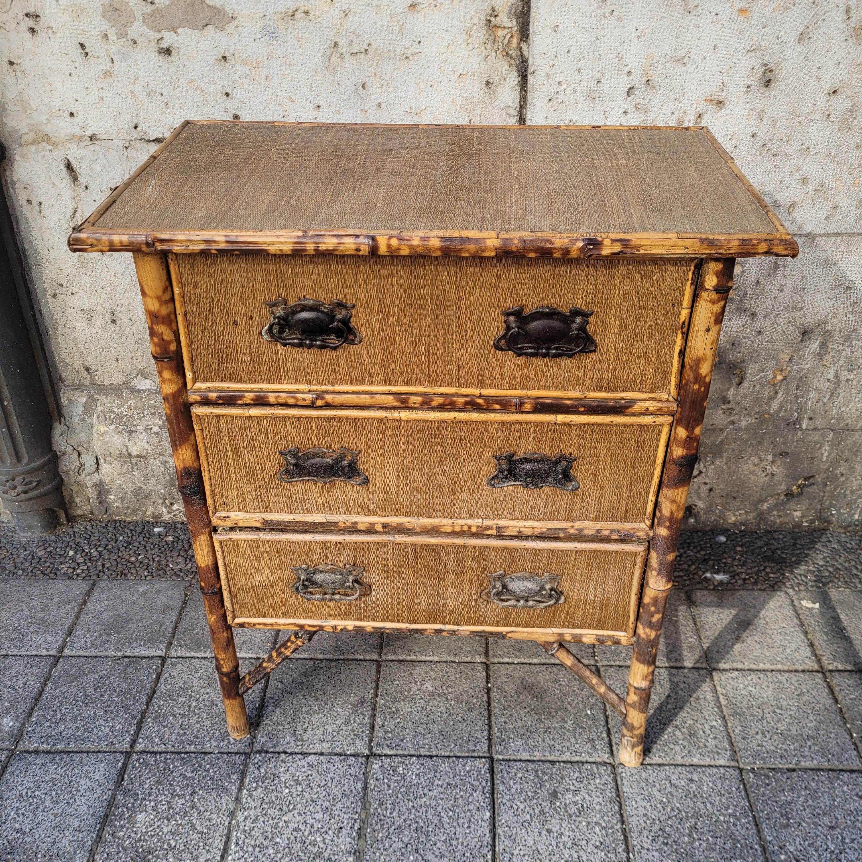 Art Nouveau Französisch Bambus und Rattan Kommode Orientalismus im Angebot 7