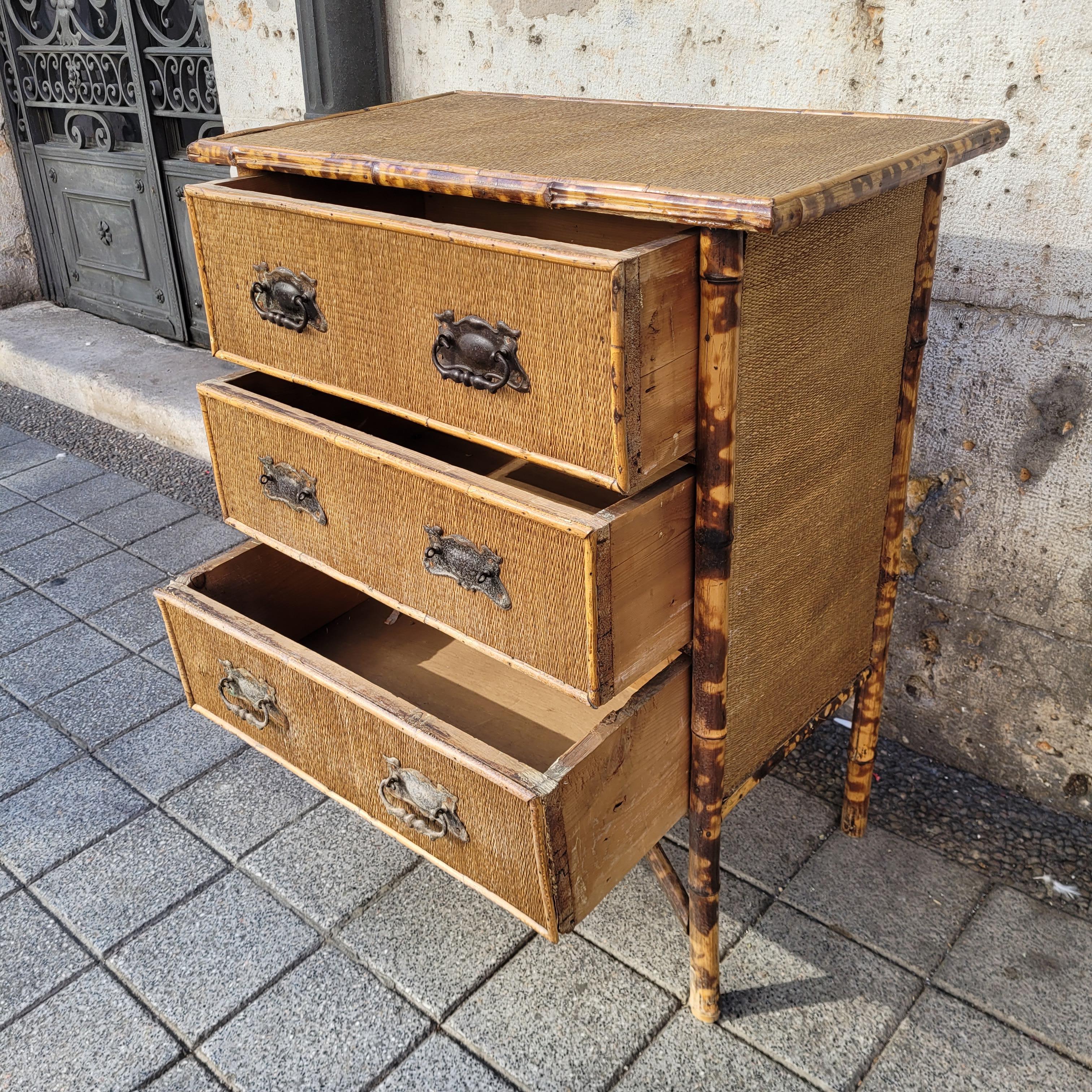 Art Nouveau Französisch Bambus und Rattan Kommode Orientalismus im Angebot 10