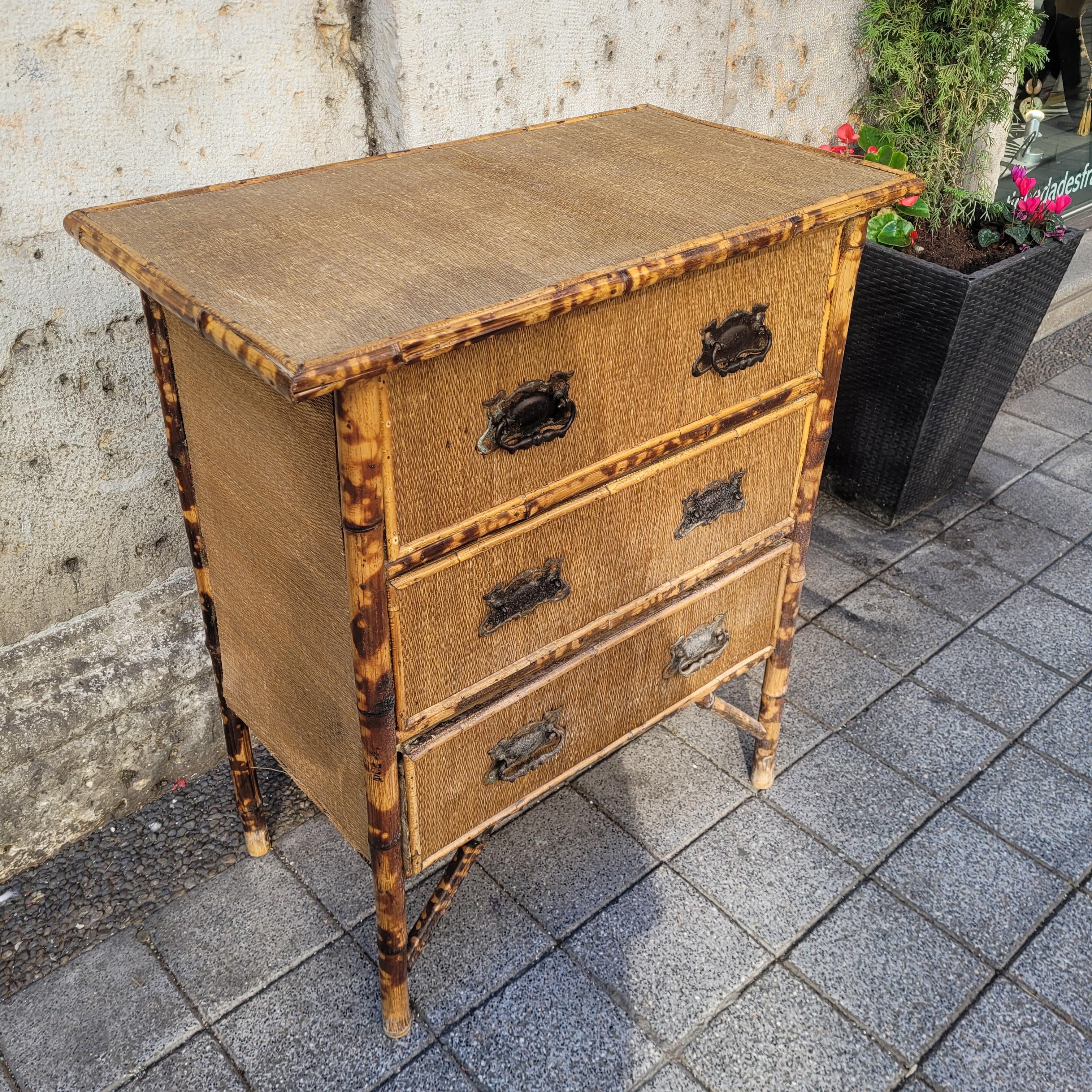 Art Nouveau Französisch Bambus und Rattan Kommode Orientalismus im Angebot 11