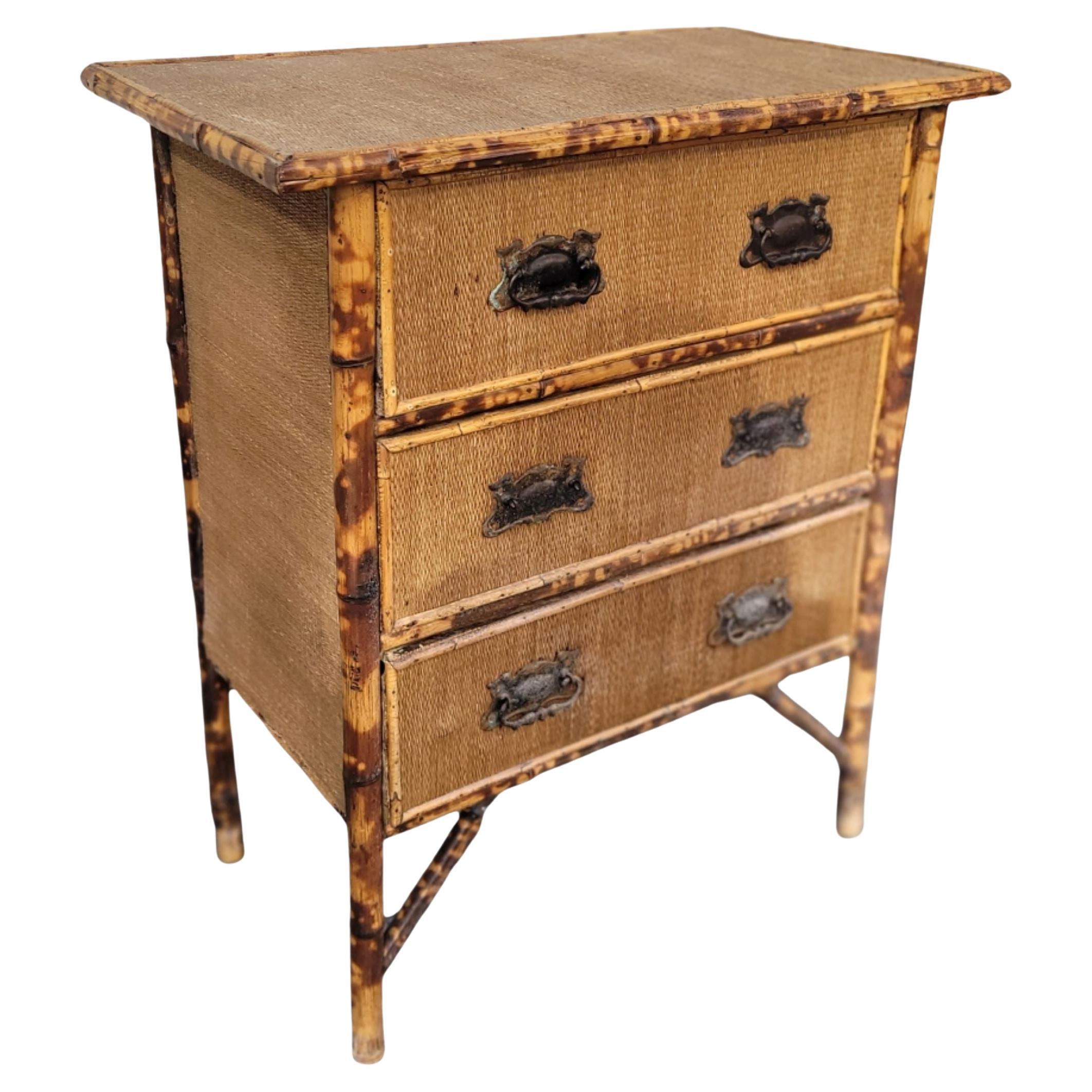 Art Nouveau Französisch Bambus und Rattan Kommode Orientalismus im Angebot