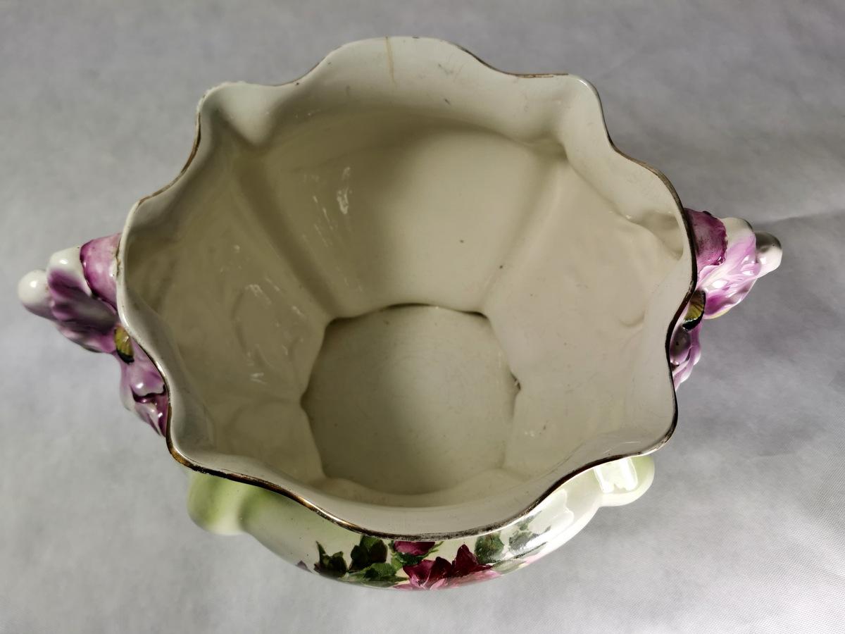 Ceramic Art Nouveau French Barboutine Cachepot Hand Decorated, 1920