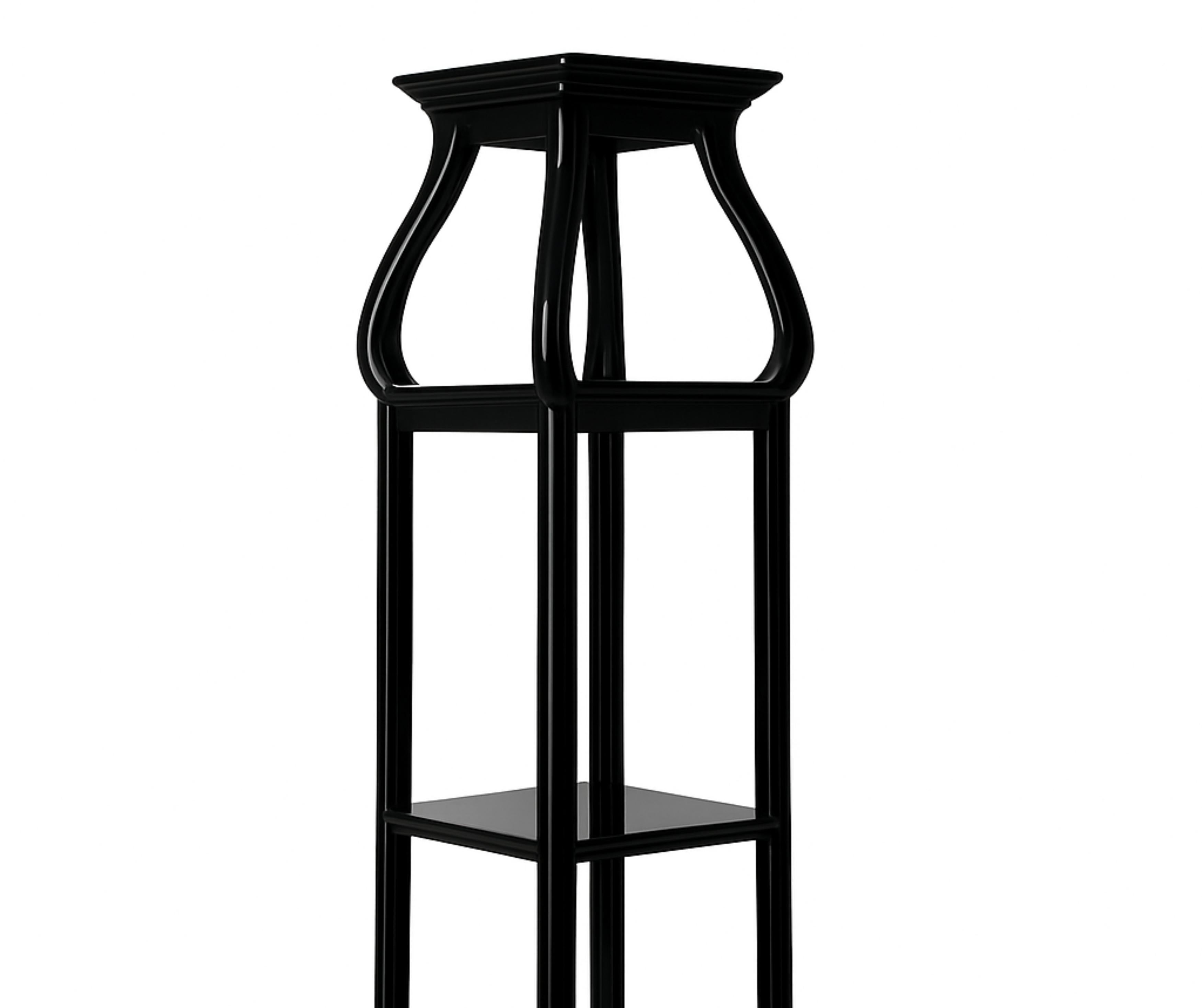 Pedestal de columna francés Art Nouveau de castaño lacado en negro, Siglo XX siglo XX en venta